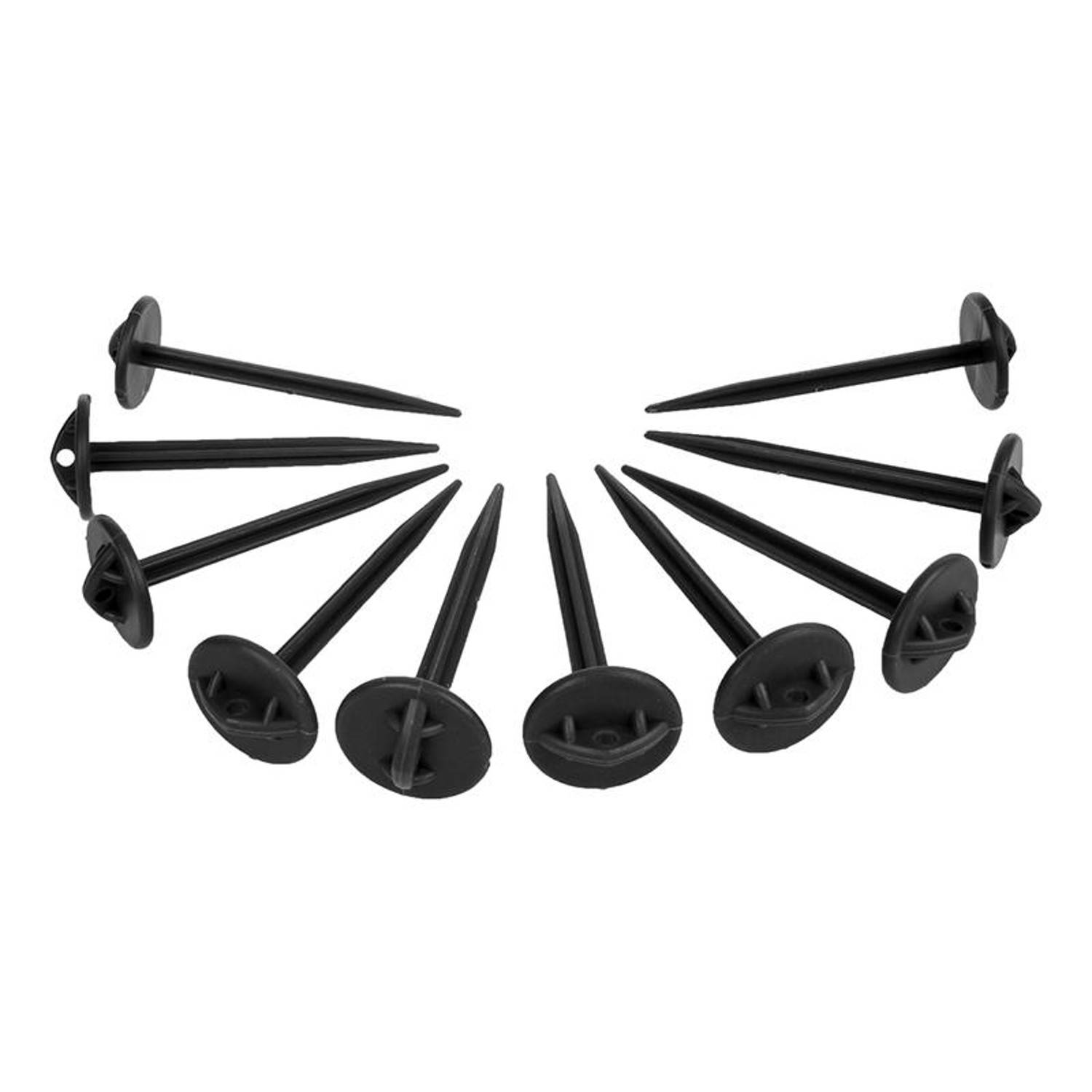 Zehn schwarze Kunststoffpflöcke, in einem Halbkreis angeordnet, mit geflanschen Köpfen und spitzen Enden, verwendet zum Befestigen von Gegenständen oder in der Landschaftsgestaltung.