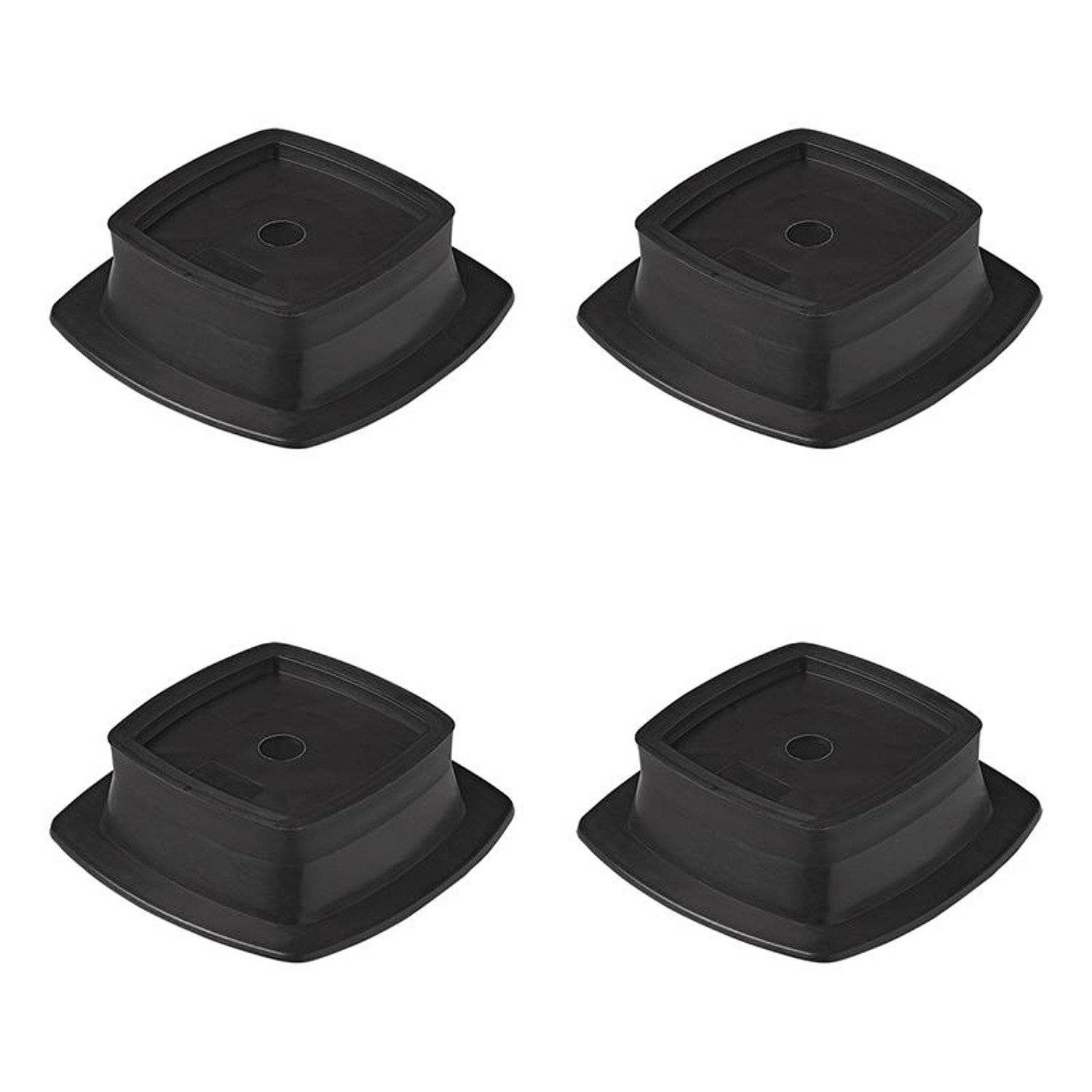 Vier quadratische schwarze Gummimöbelfußkappen, in einem Gittermuster angeordnet, entwickelt zum Schutz von Böden vor Kratzern und zur Geräuschreduzierung.