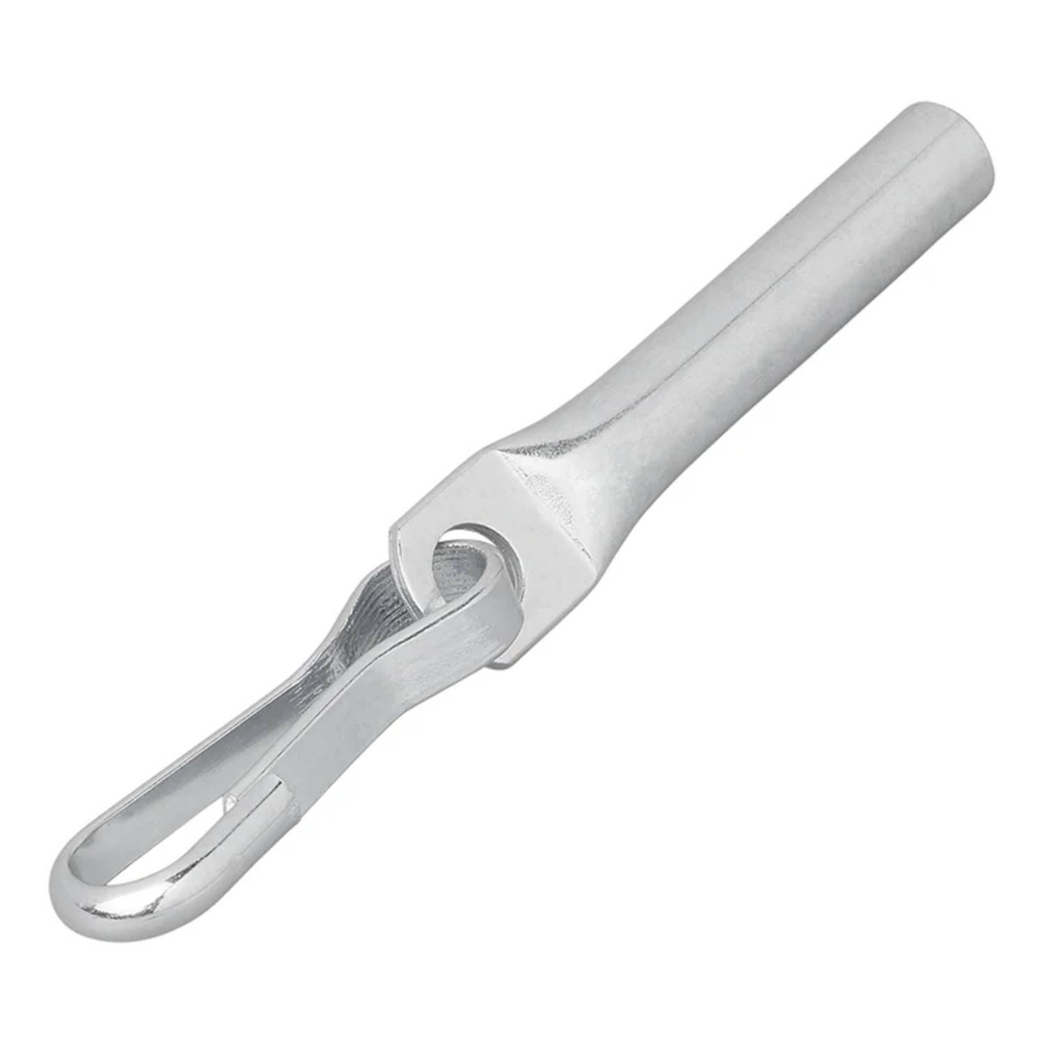 Ein glänzender Metalldollbordstift mit einer kreisrunden Öffnung an einem Ende, der dazu dient, Ruder an einem Boot zu befestigen, vor einem schlichten weißen Hintergrund.