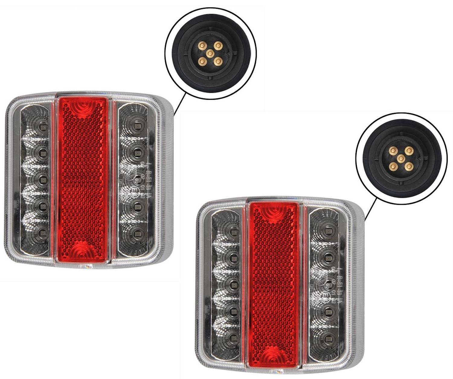 Zwei rechteckige Fahrzeug-Rücklichter mit roten und klaren Abschnitten, jeweils mit einem kreisförmigen Anschluss, der fünf Metallstifte zeigt.