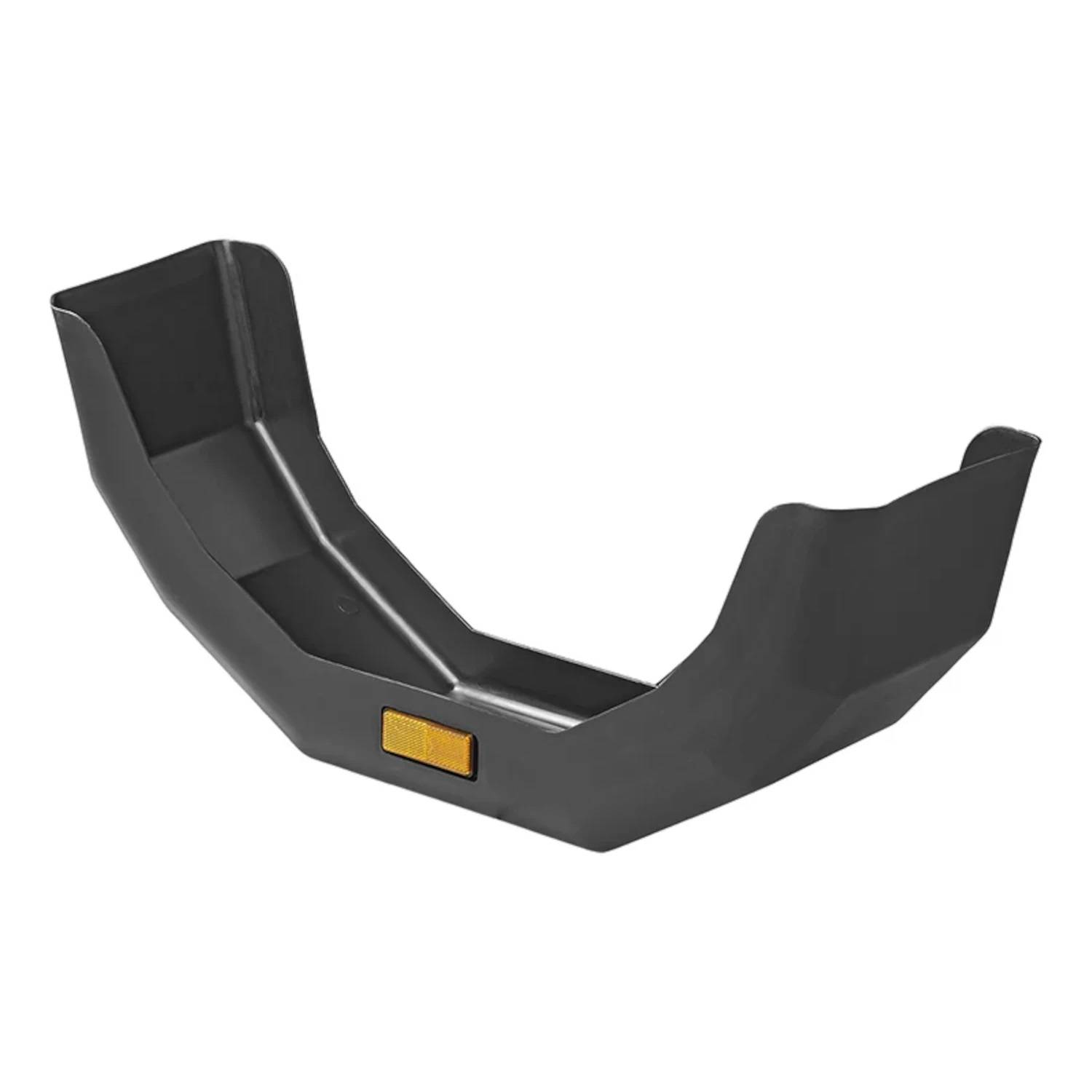 Eine schwarze, kantige Metallschutzplatte mit einem Logo in der Mitte, die für den Schutz der Fahrzeugunterkante konzipiert ist.