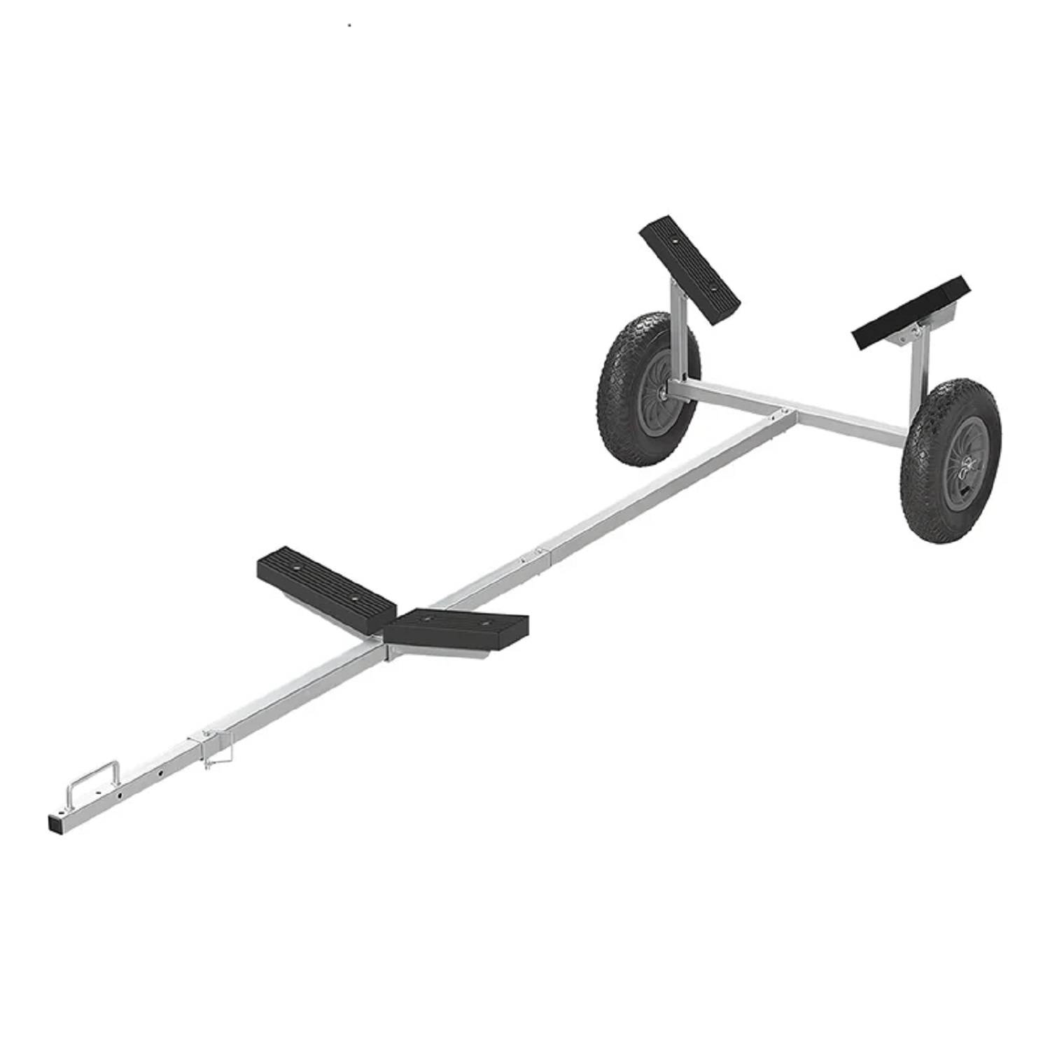 Ein silberner Metallbootsanhänger mit zwei Rädern und Gummistützen, entwickelt zum Transport kleiner Boote über kurze Distanzen.