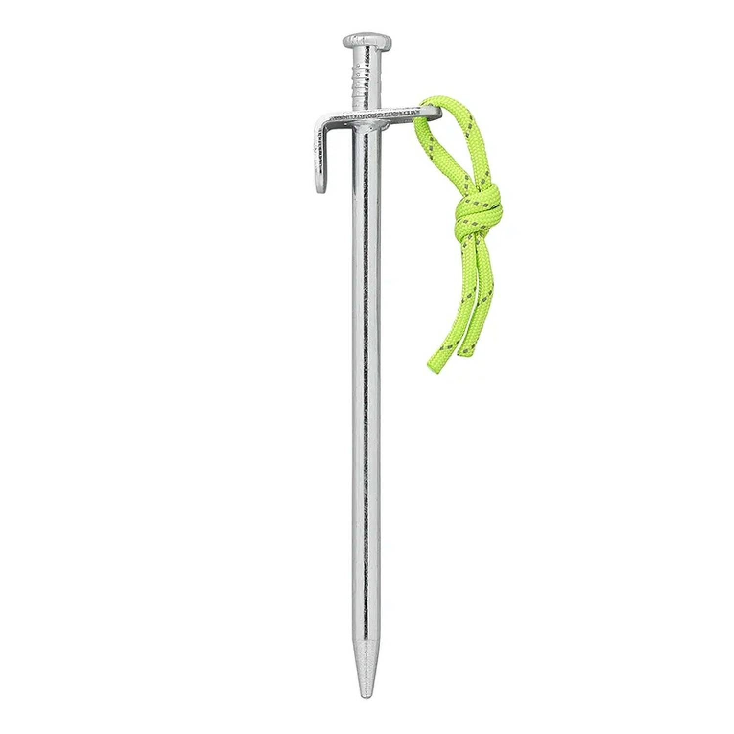 Ein silberner Metallheringe mit einem T-förmigen Kopf und einer signalgrünen Zugschnur, entwickelt zum Befestigen von Zelten am Boden.