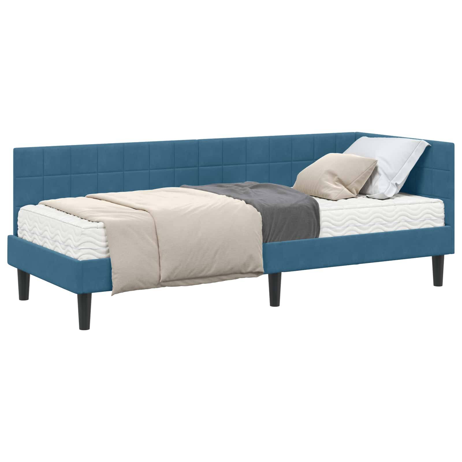 Ein moderner blau gepolsterter Bettrahmen mit einer Matratze, Kissen und neutralfarbener Bettwäsche, auf dunklen Holzbeinen präsentiert.