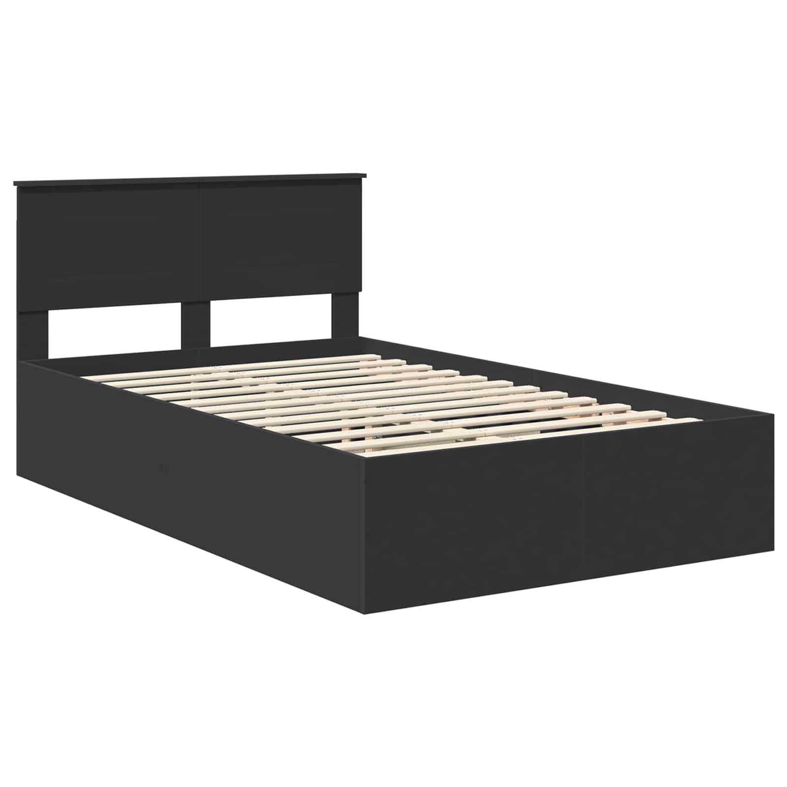 Schwarzer Holzbettrahmen mit Kopfteil, der Latten ohne Matratze zeigt, von einem Winkel von vorne zur Seite aufgenommen.