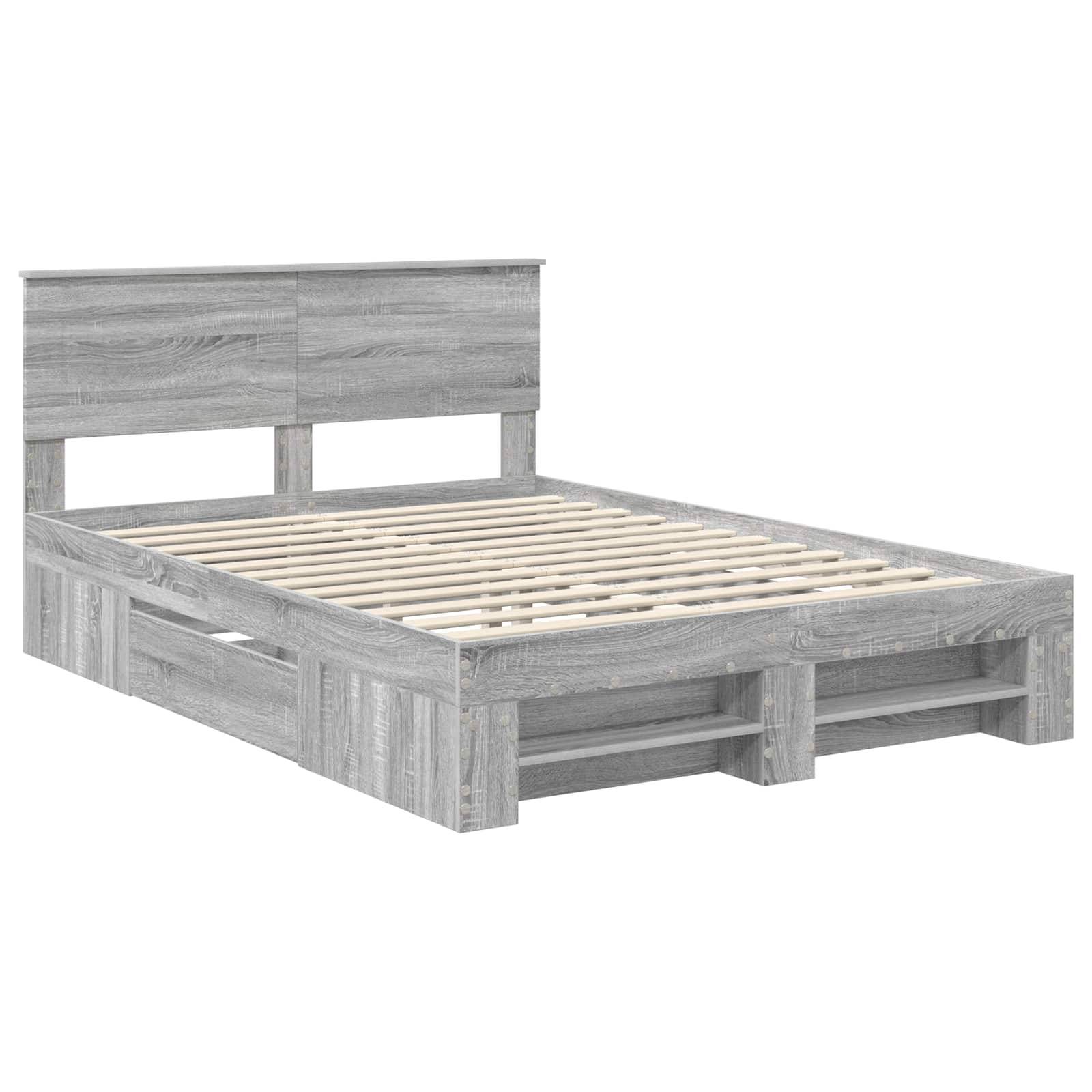 Ein Holzbettgestell in einer hellen Graufarbe mit einer Lattenrost-Basis und einem schlichten, rechteckigen Kopfteil. Der Stil ist minimalistisch und modern.