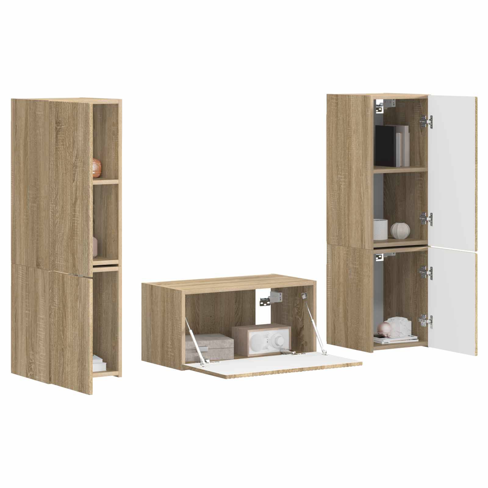 Drei Aufbewahrungsschränke aus hellem Holz mit Türen, einer davon geöffnet und die Einlegeböden mit kleinen Dekorationsstücken und Büchern freigebend.