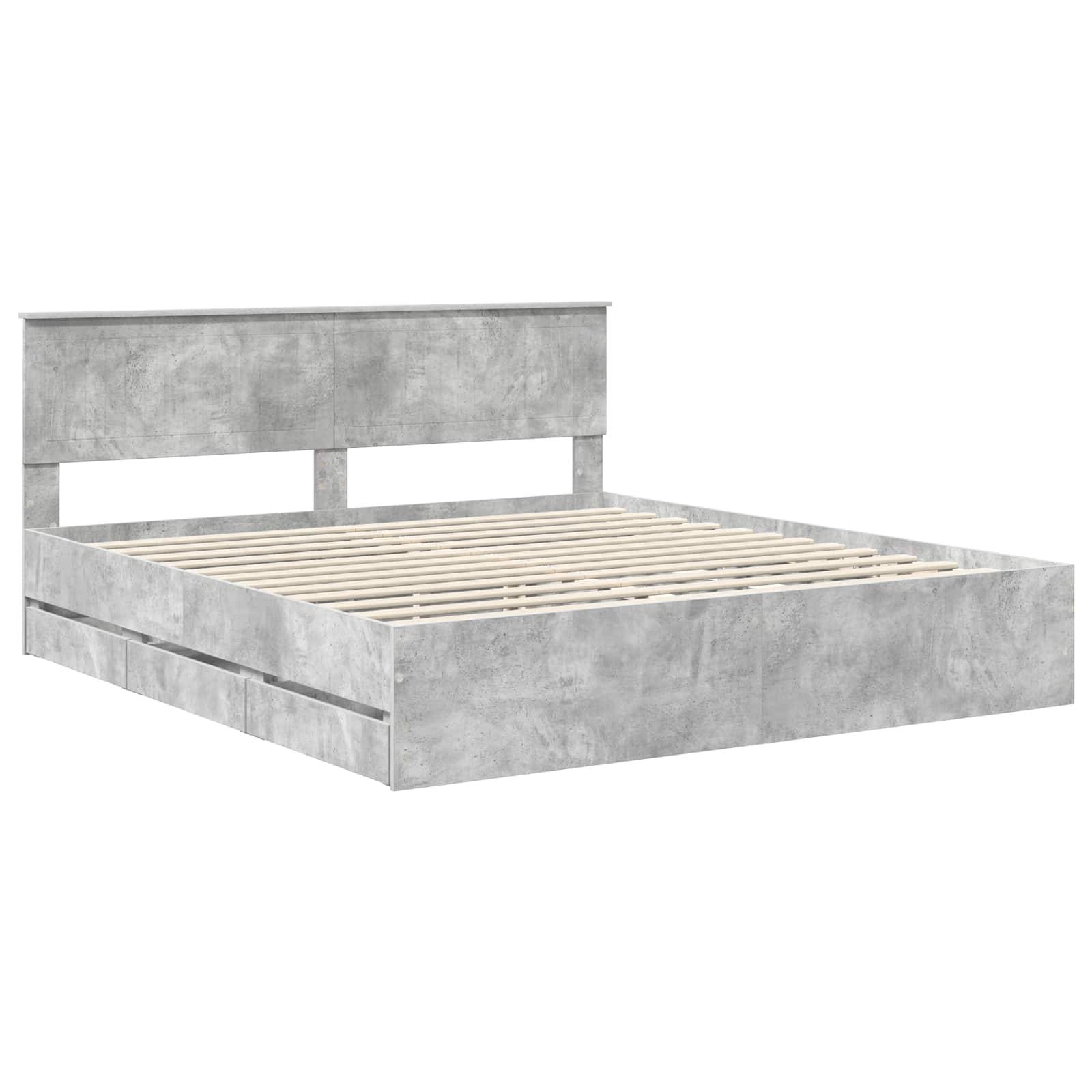 Ein Plattformbett mit hellgrauem Steinfinish, hohem Kopfteil und Platz für eine Matratze, ausgestattet mit Schubladen zur Unterbettlagerung.