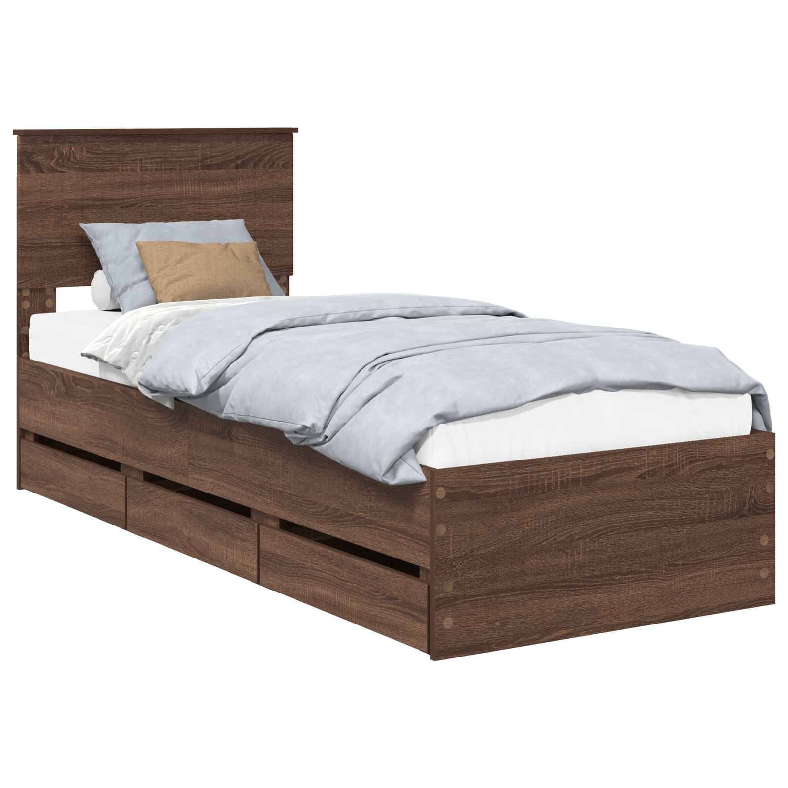 Ein Holz-Einzelbett mit hohem Kopfteil, blaugrauem Bettzug und drei Schubladen darunter zur Aufbewahrung.