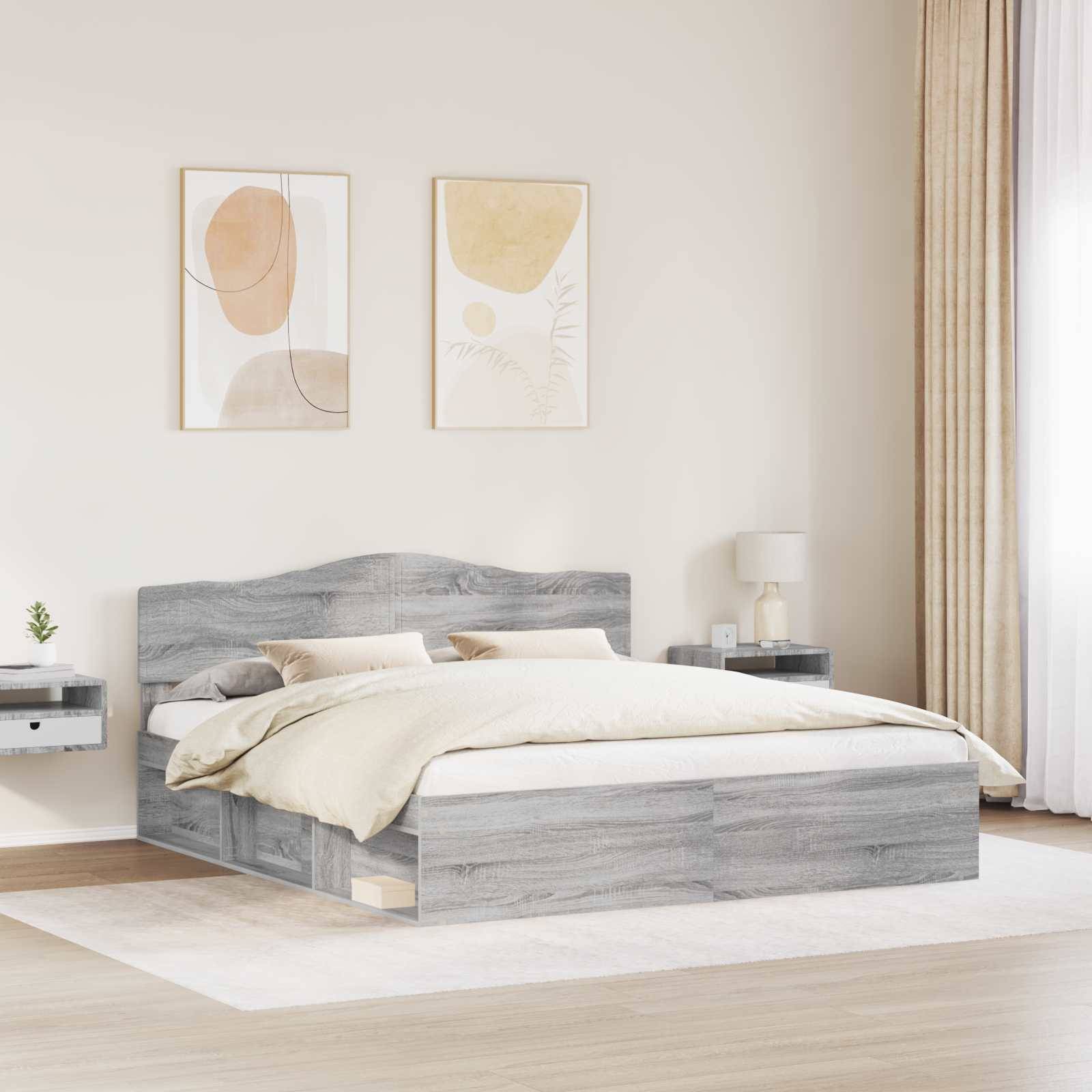 Ein modernes Schlafzimmer mit einem grauen Holzbett, beigefarbener Bettwäsche, abstrakter Kunst und einer kleinen Pflanze auf einem schwebenden Regal, gut beleuchtet durch natürliches Licht.