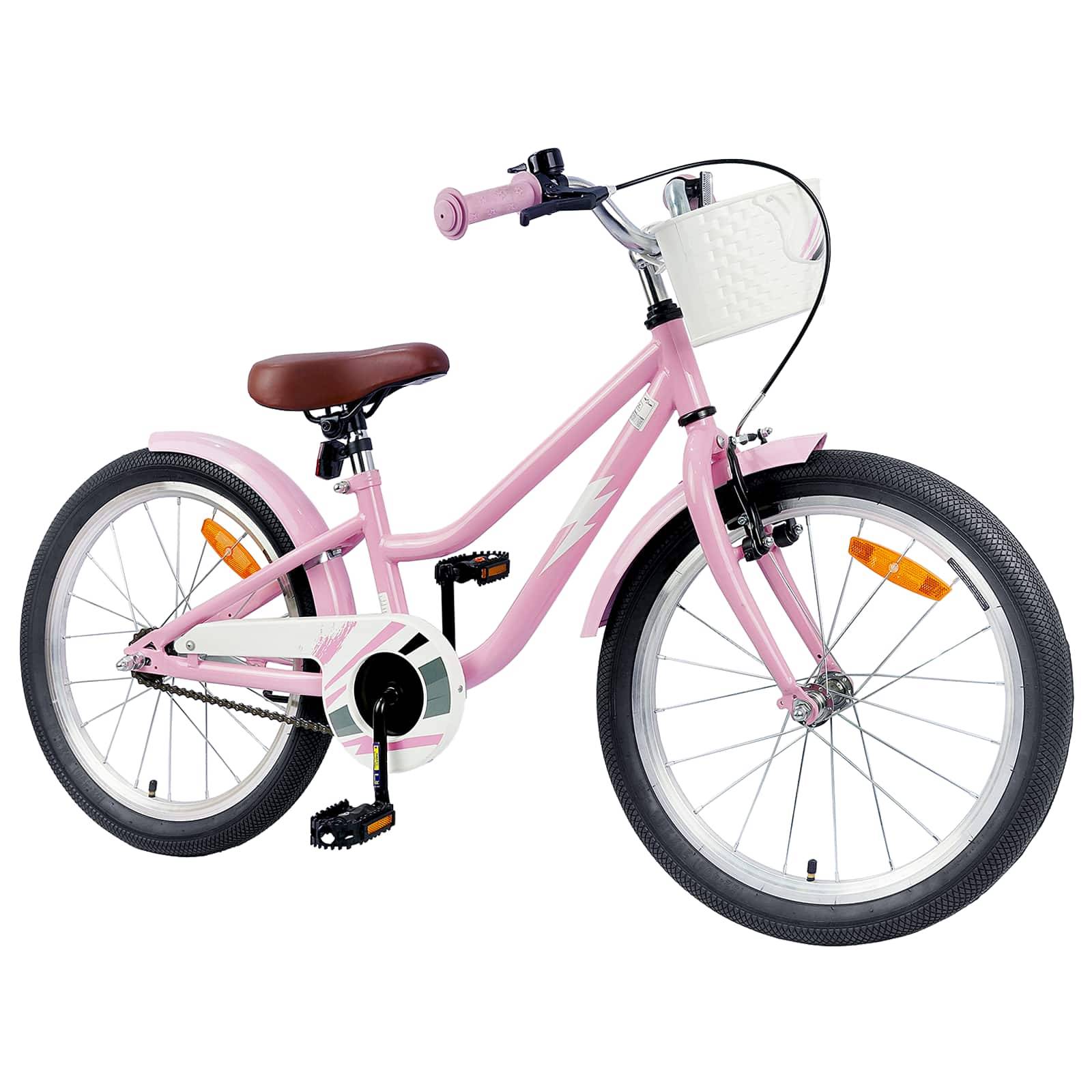 Ein rosa Kinderfahrrad mit Stützrädern und einem weißen Korb vorne. Das Fahrrad hat einen braunen Sattel und schwarze Reifen.