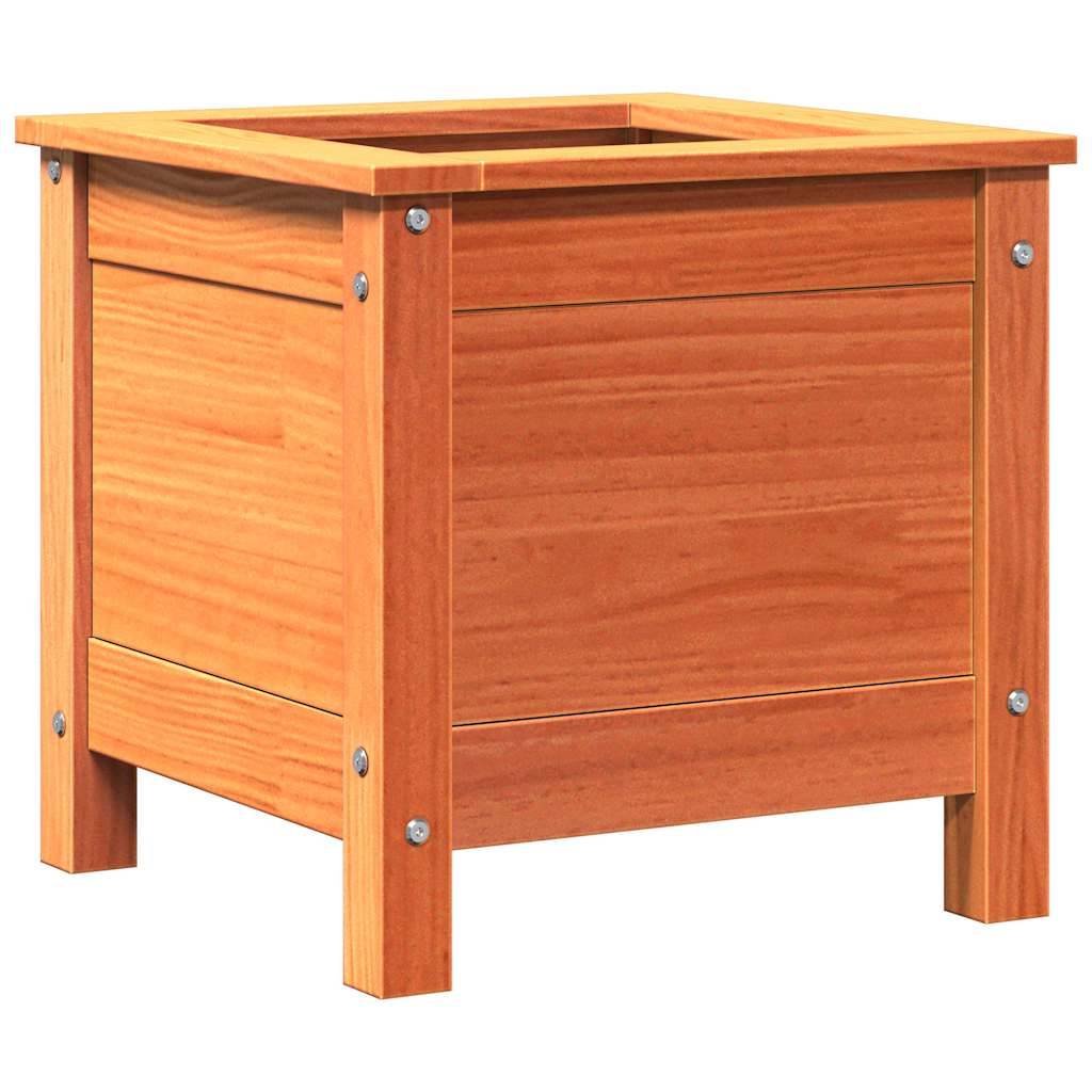 Eine quadratische Holzpflanzbox mit schlichtem Design, die Schrauben an jeder Ecke aufweist und eine natürliche Holzmaserung hat.