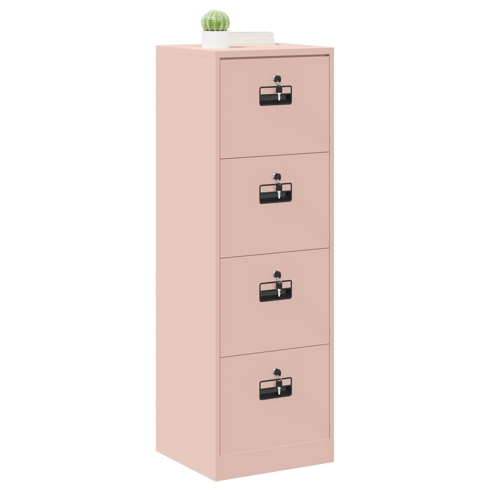 Ein rosa vierschubladiger Aktenschrank mit einem kleinen Topfkaktus und einem Papierstapel oben drauf.