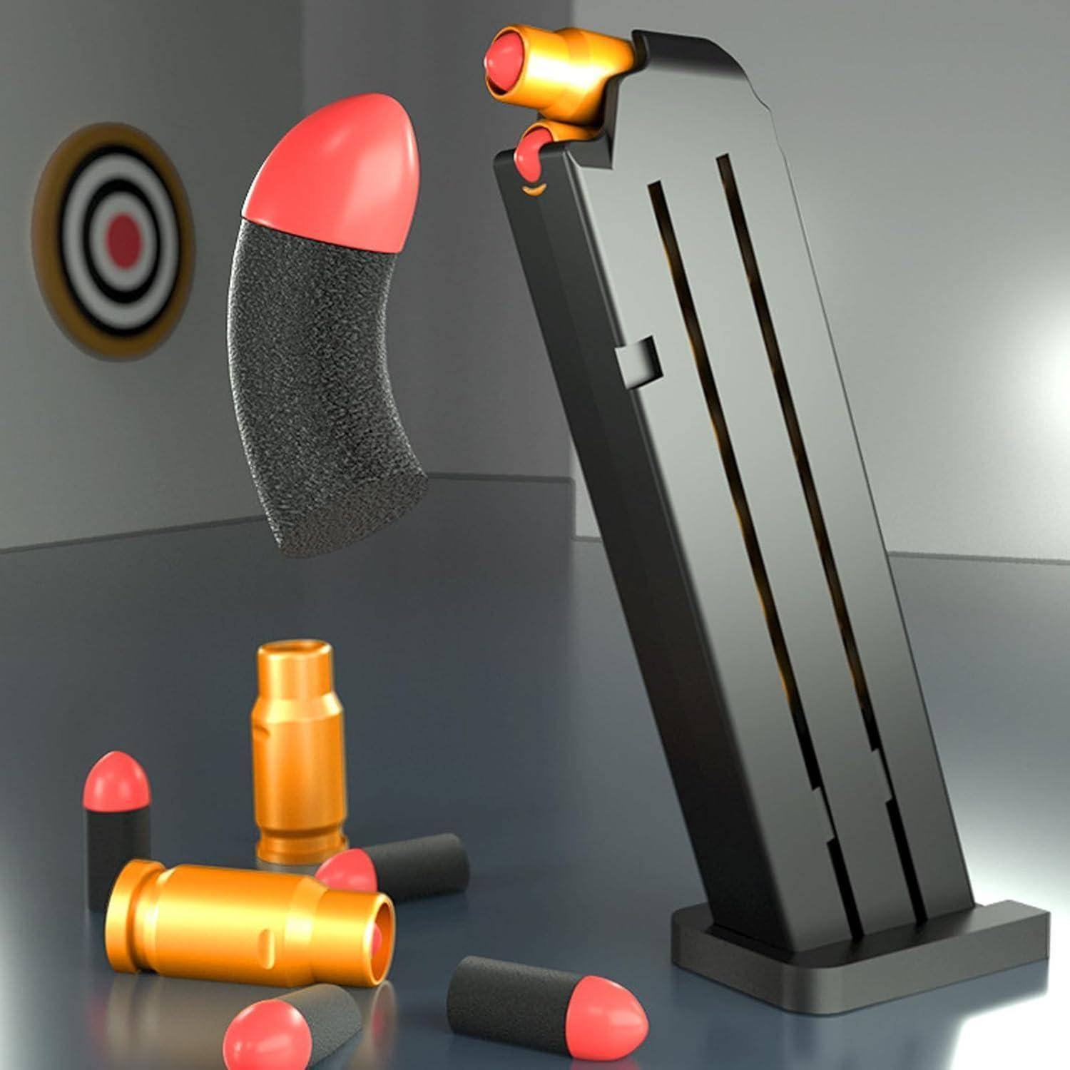 Ein Magazin mit Schaumstoffdarts und Patronenhülsen wird auf einer reflektierenden Oberfläche ausgelegt, wobei sich eine Zielscheibe im Hintergrund befindet.