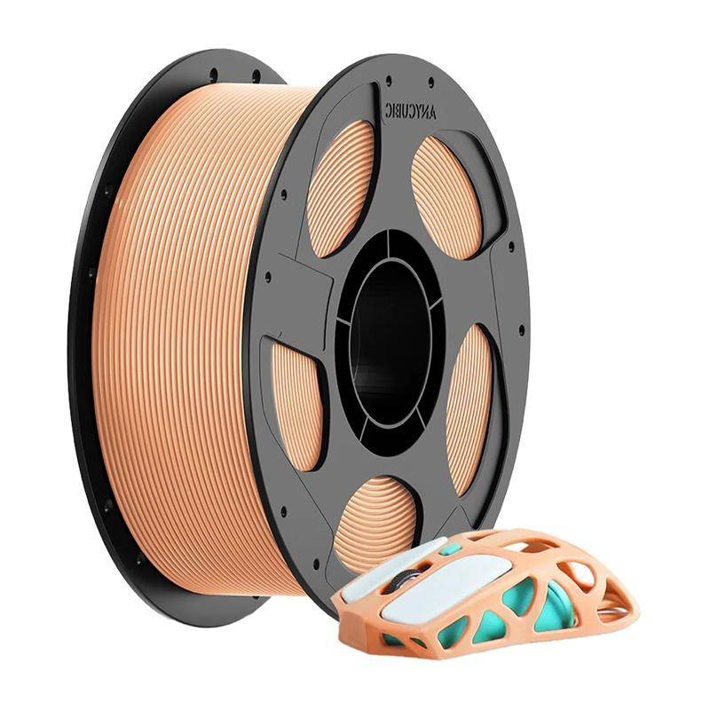 Eine Spule kupferfarbenen 3D-Druckerfilaments neben einer 3D-gedruckten Maus mit ähnlicher Kupferfarbe und türkisfarbenen Akzenten.