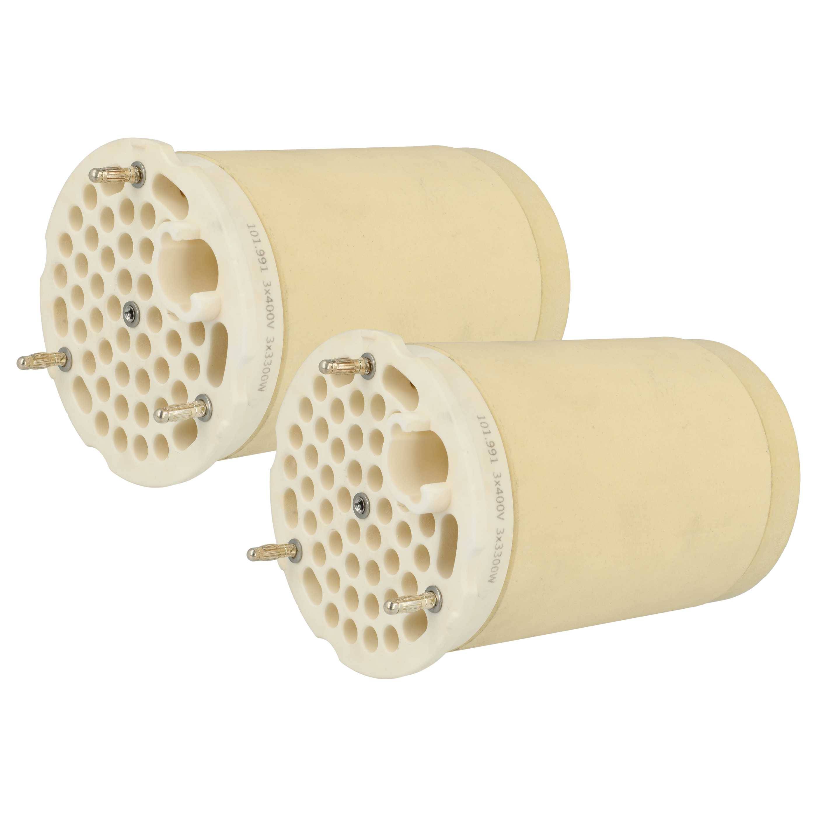 Zwei zylindrische Keramikfilterpatronen mit Wabenmuster und Metalstangen an einem Ende, die für Wasserfilteranlagen verwendet werden.