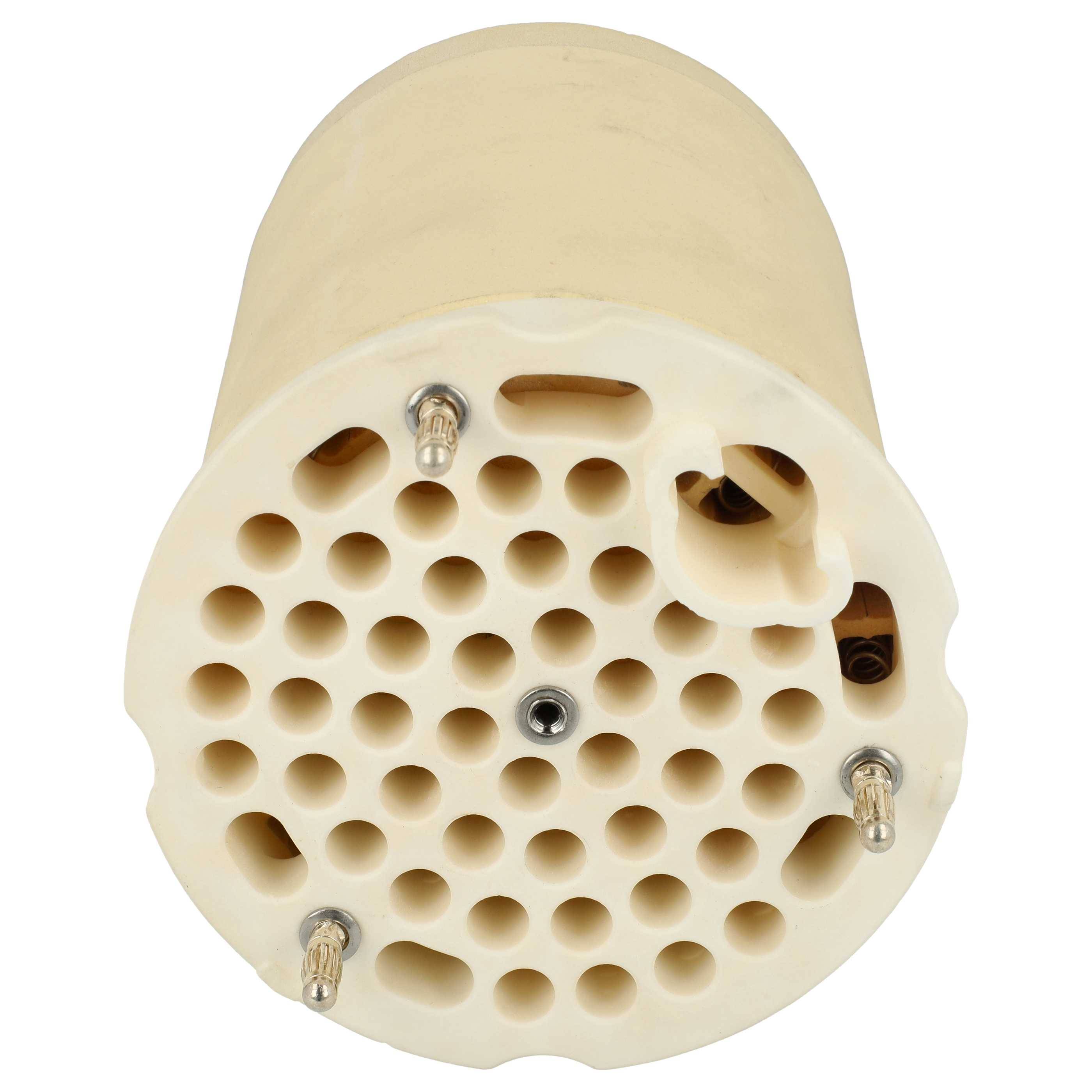 Eine zylindrische beige Keramik-Wabenstruktur mit mehreren Löchern, die an einem Ende fünf Metallstifte aufweist und in der industriellen Filtration eingesetzt wird.