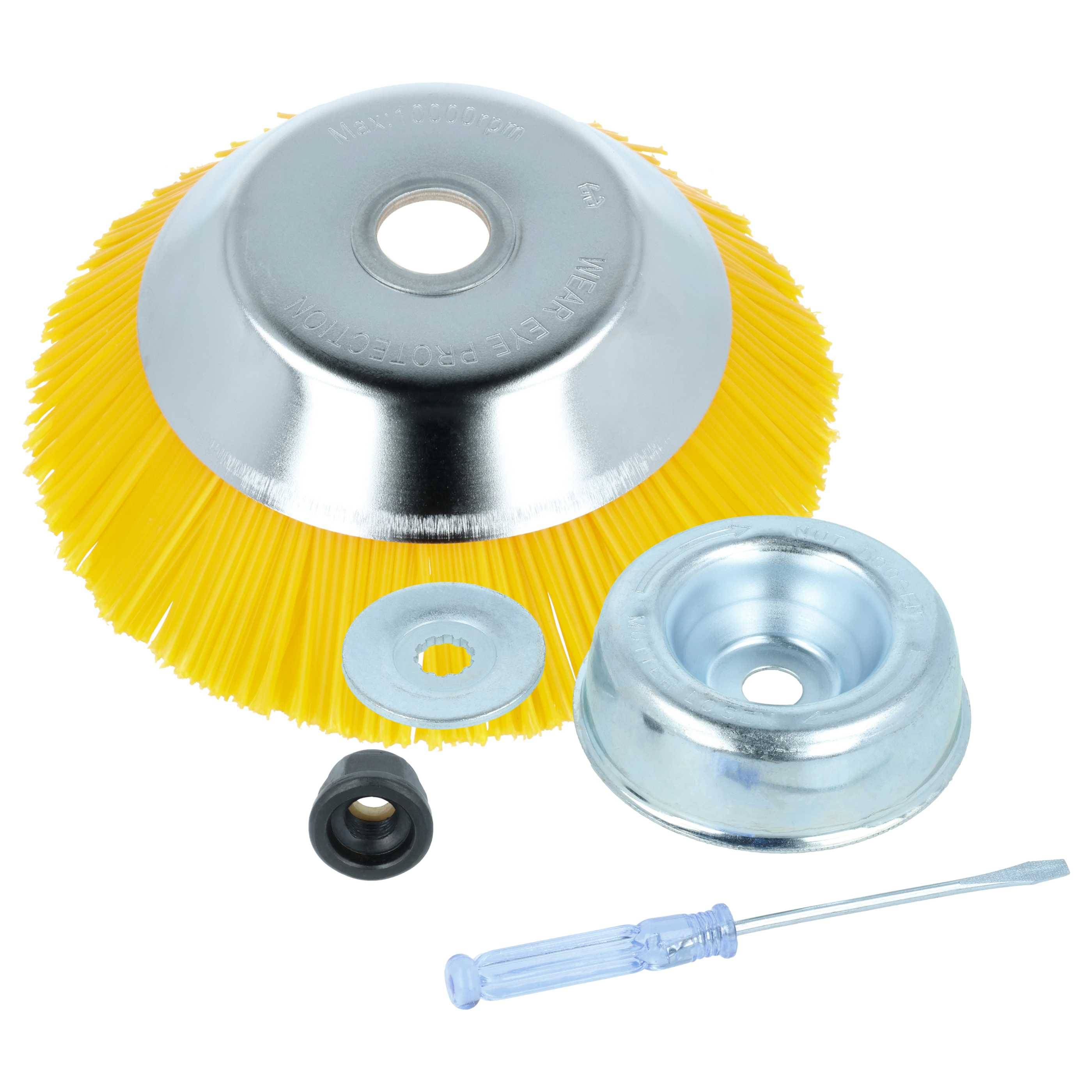 Gelber Bürstenrasentrimmer-Kopf mit Metallanbauteilen und einem kleinen Schraubendreher, verwendet zum Entfernen von Gras und Unkraut.