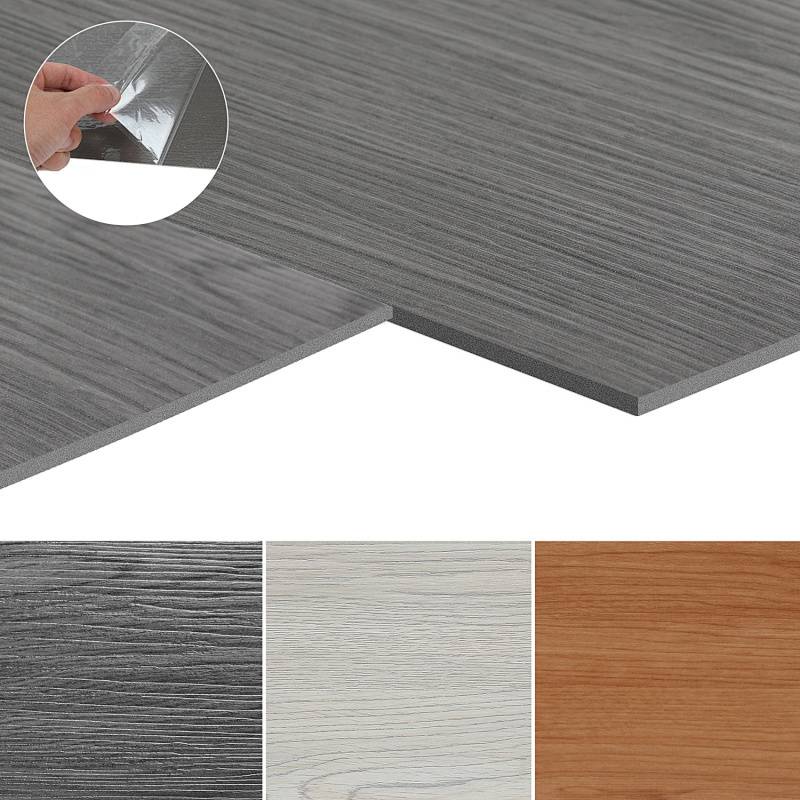Vinylbodenbeläge in Grau, Weiß und Braun. Das Hauptbild zeigt eine Nahaufnahme der Holzmaserungstextur in Grau mit einer abziehbaren Schutzfolie.