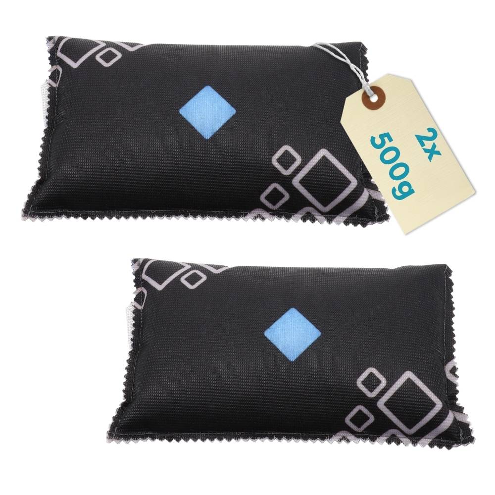 Zwei schwarze Beutel mit geometrischem Muster, jeweils 500g schwer, versehen mit einem Etikett, das '2x 500g' zur Anzeige von Menge und Gewicht trägt.