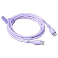 Ein aufgewickeltes, lavendelfarben USB-C-Kabel mit einem Befestigungselement, das beide Anschlüsse zeigt.
