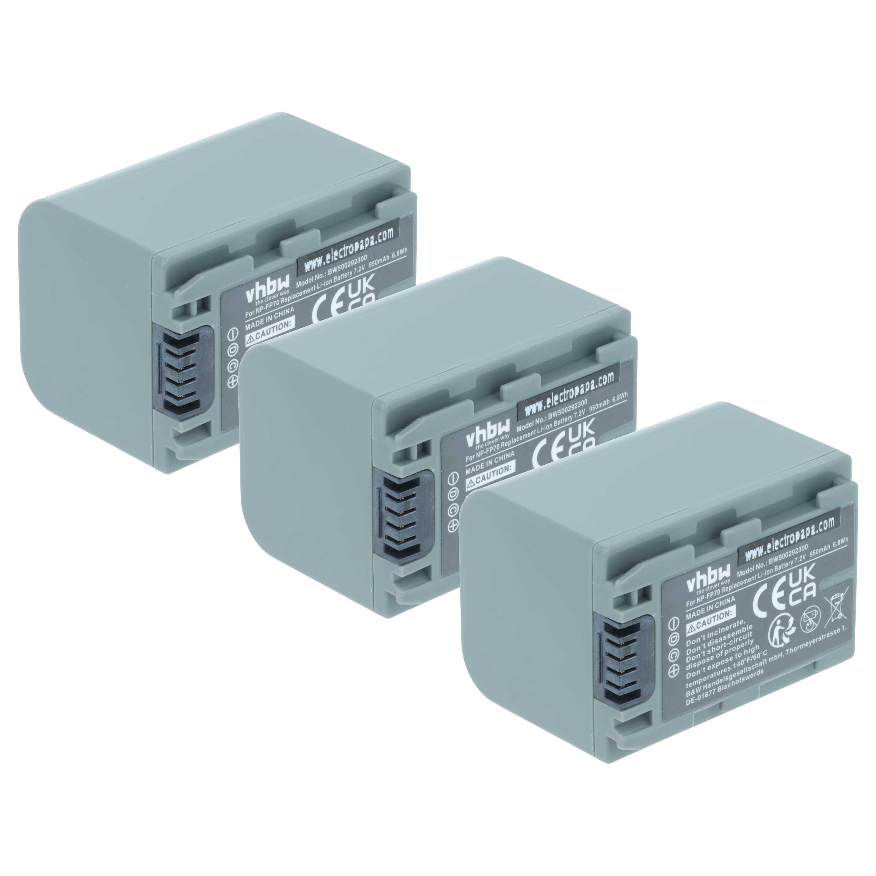 Drei graue vhbw Kamerabatterien mit aufgedruckter Modellnummer 'H-BC7C/ALB02'. Die Batterien zeigen Zertifizierungslogos und Spannungsdetails.