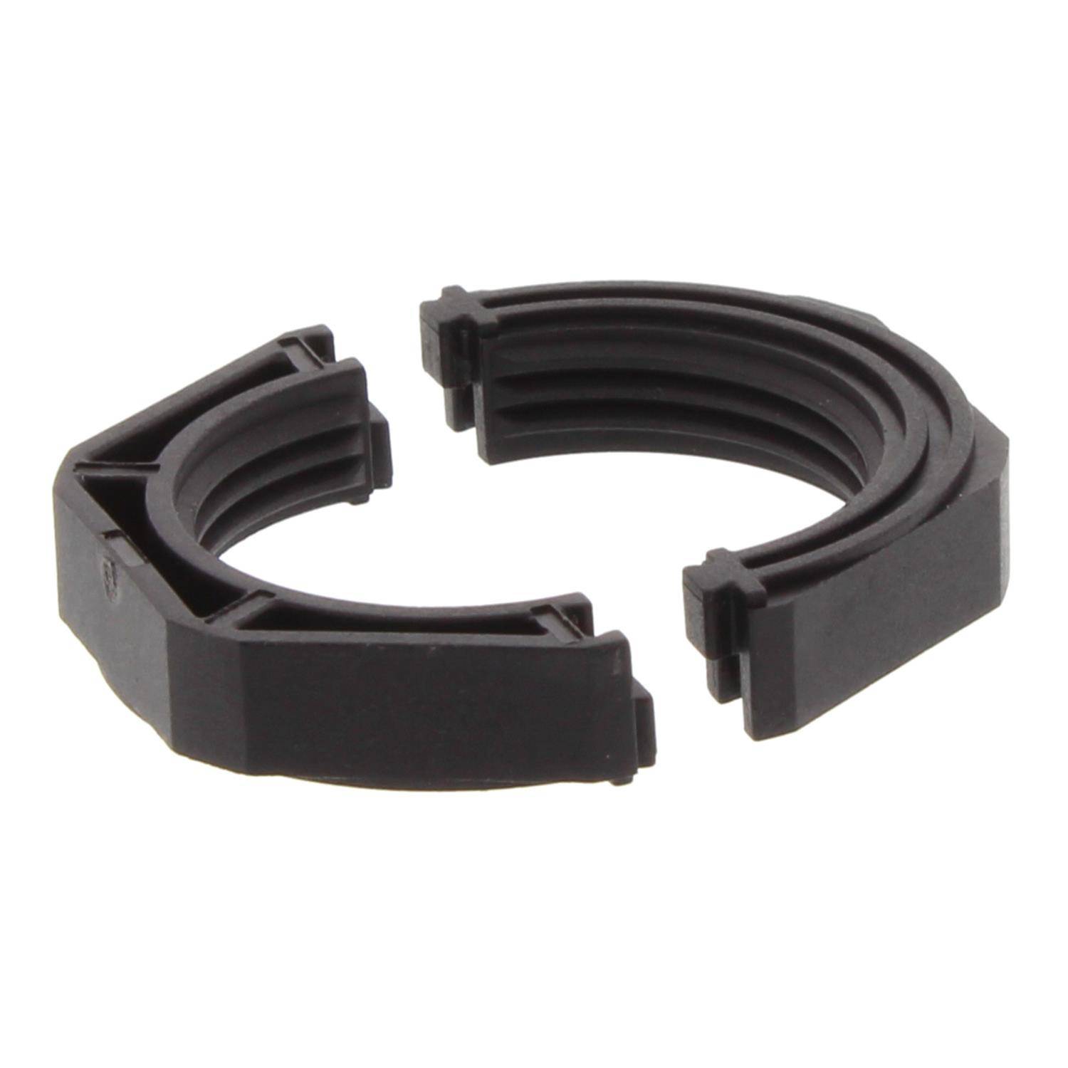 Eine schwarze Kunststoff-Zylinderklemme mit offenen, ineinandergreifenden Kanten, die zum Sichern von Kabeln oder Rohrleitungen verwendet wird.