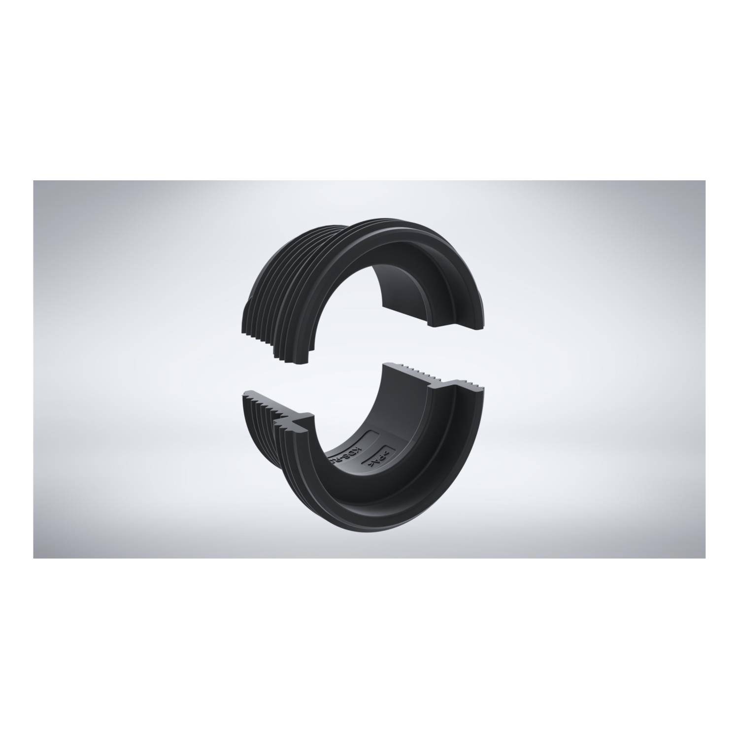 Ein schwarzer geteilter Dichtungsring mit gerippter Struktur, der aus zwei Hälften auf neutralem Hintergrund besteht, wobei seine Konstruktion präsentiert wird.