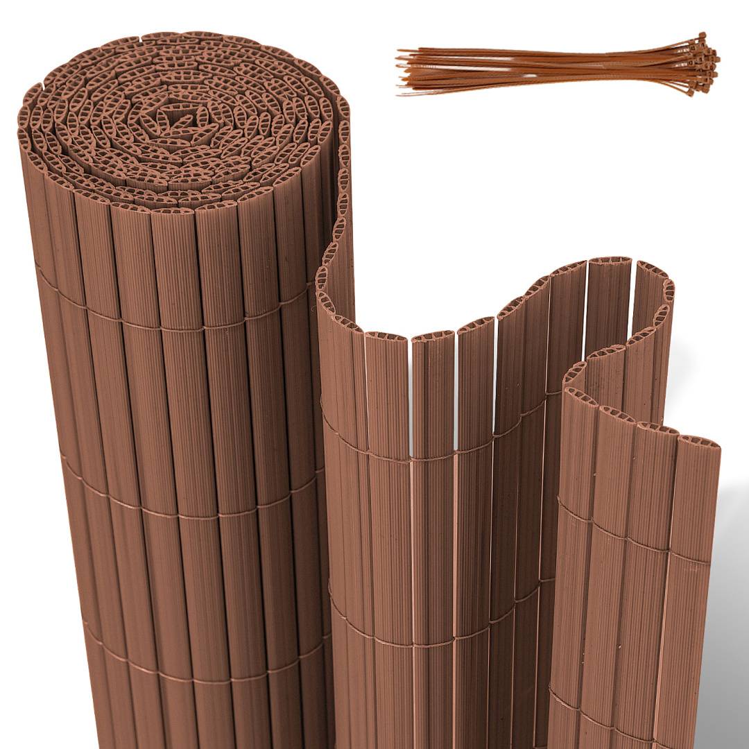 Rollen aus braunem Bambus-Zaun, aufgerollt und ausgerollt, die Textur und flexibles Design präsentieren.