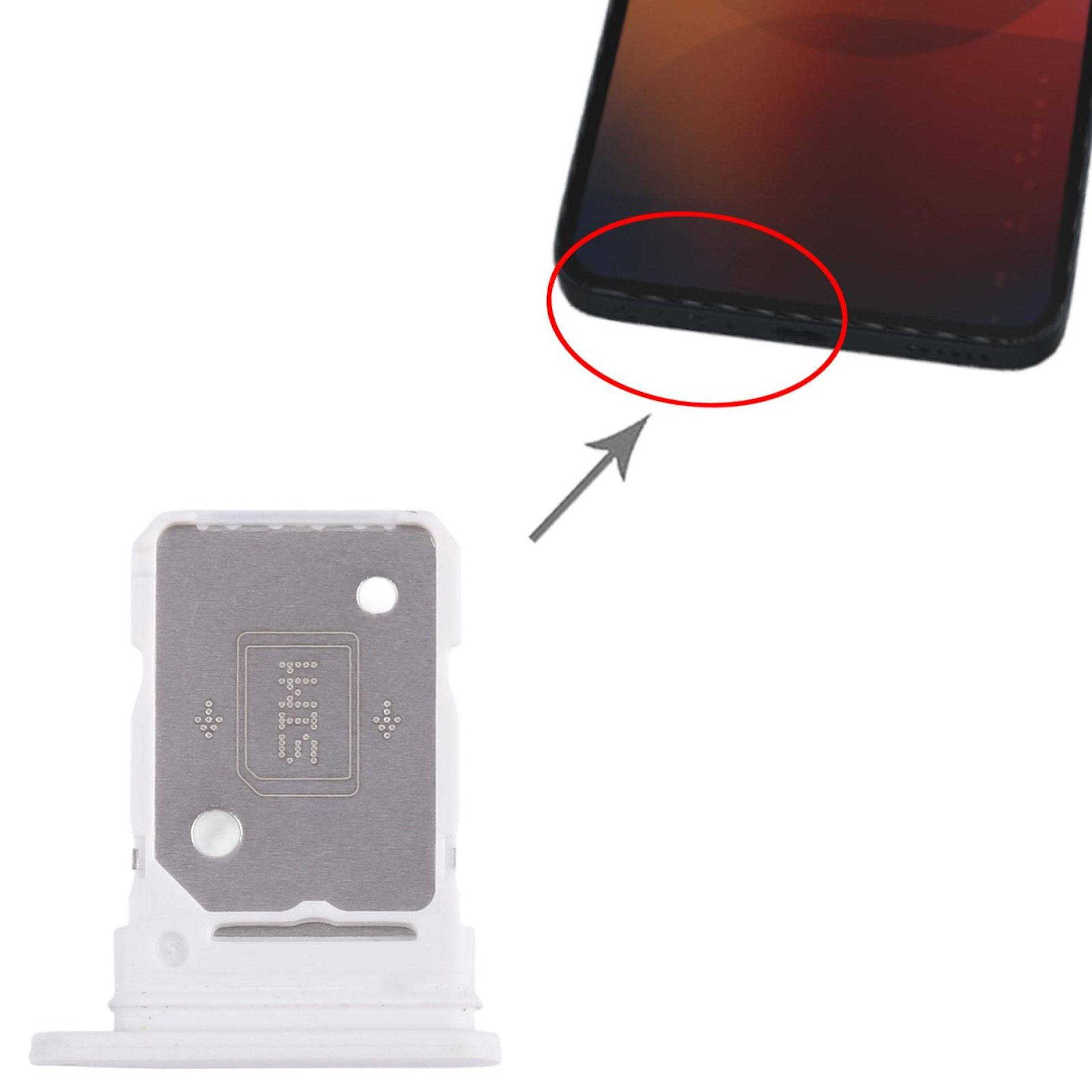 Ein Werkzeug zum Auswerfen der SIM-Kartensteckplatz, das auf die Kante eines Smartphones gerichtet ist und zeigt, wo das Werkzeug zur Entfernung des SIM-Tabletts eingeführt werden soll.