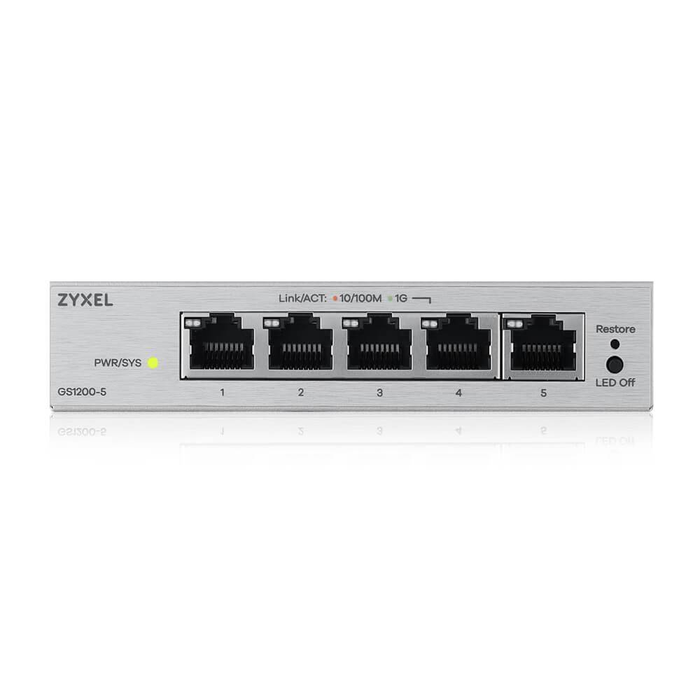 Vorderansicht eines Zyxel GS1200-5 Ethernet-Switches mit fünf RJ45-Anschlüssen, einer Power-/Status-LED und Reset-/LED-Aus-Tasten.