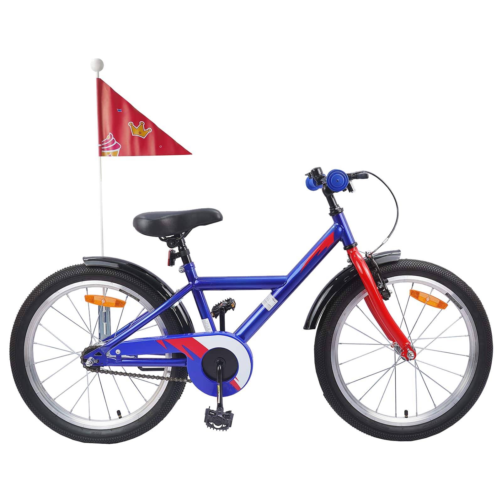 Ein blaues und rotes Kinderfahrrad mit Stützrädern und einer kleinen Flagge.