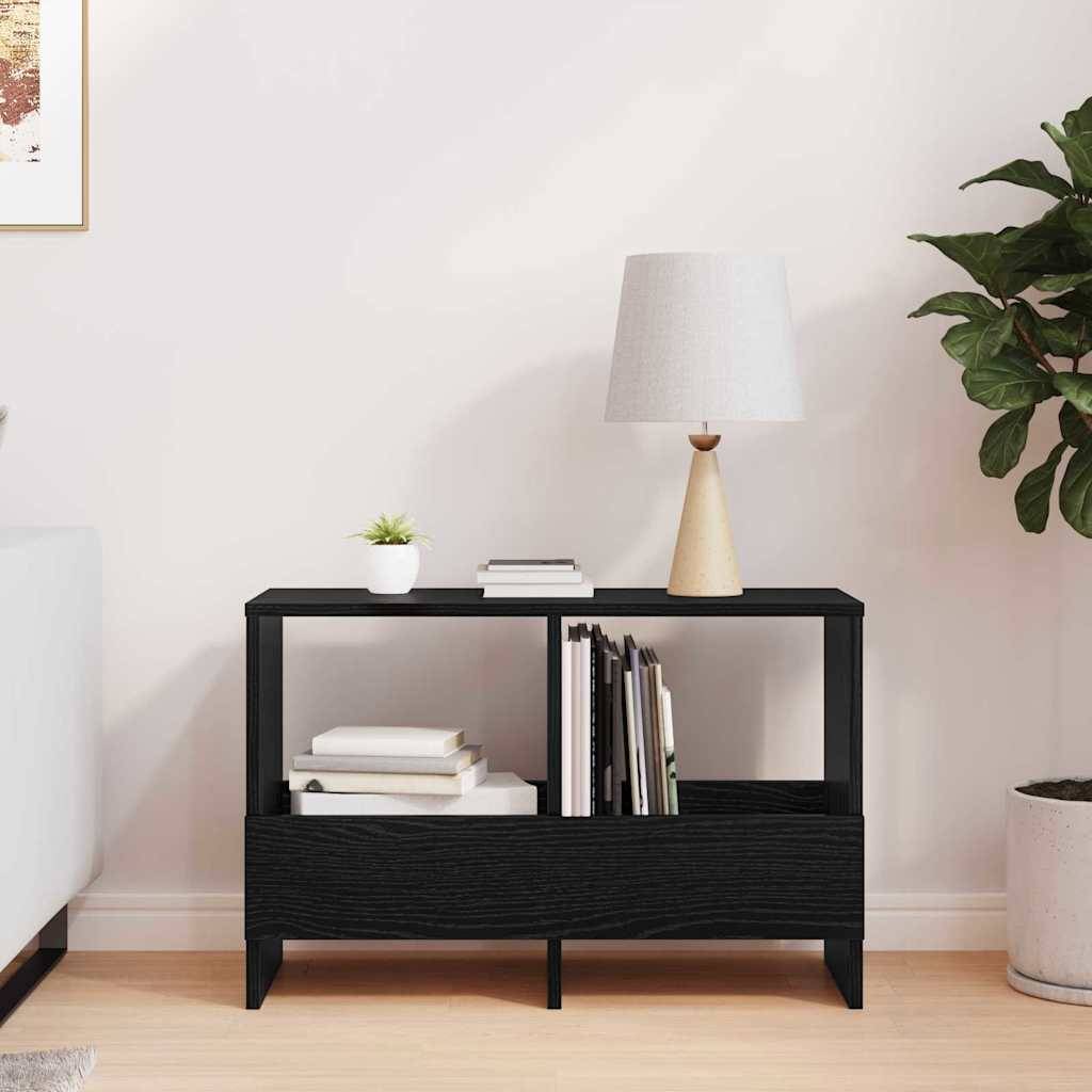 Ein Holztisch mit Regalen enthält Bücher und eine kleine Pflanze. Eine Lampe ist darauf platziert. Die Umgebung ist ein modernes, minimalistisches Wohnzimmer.