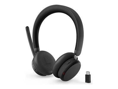 Schwarze Over-Ear-Wireless-Kopfhörer mit integriertem Mikrofon und USB-C-Adapter, geeignet für Gaming und Videoanrufe.