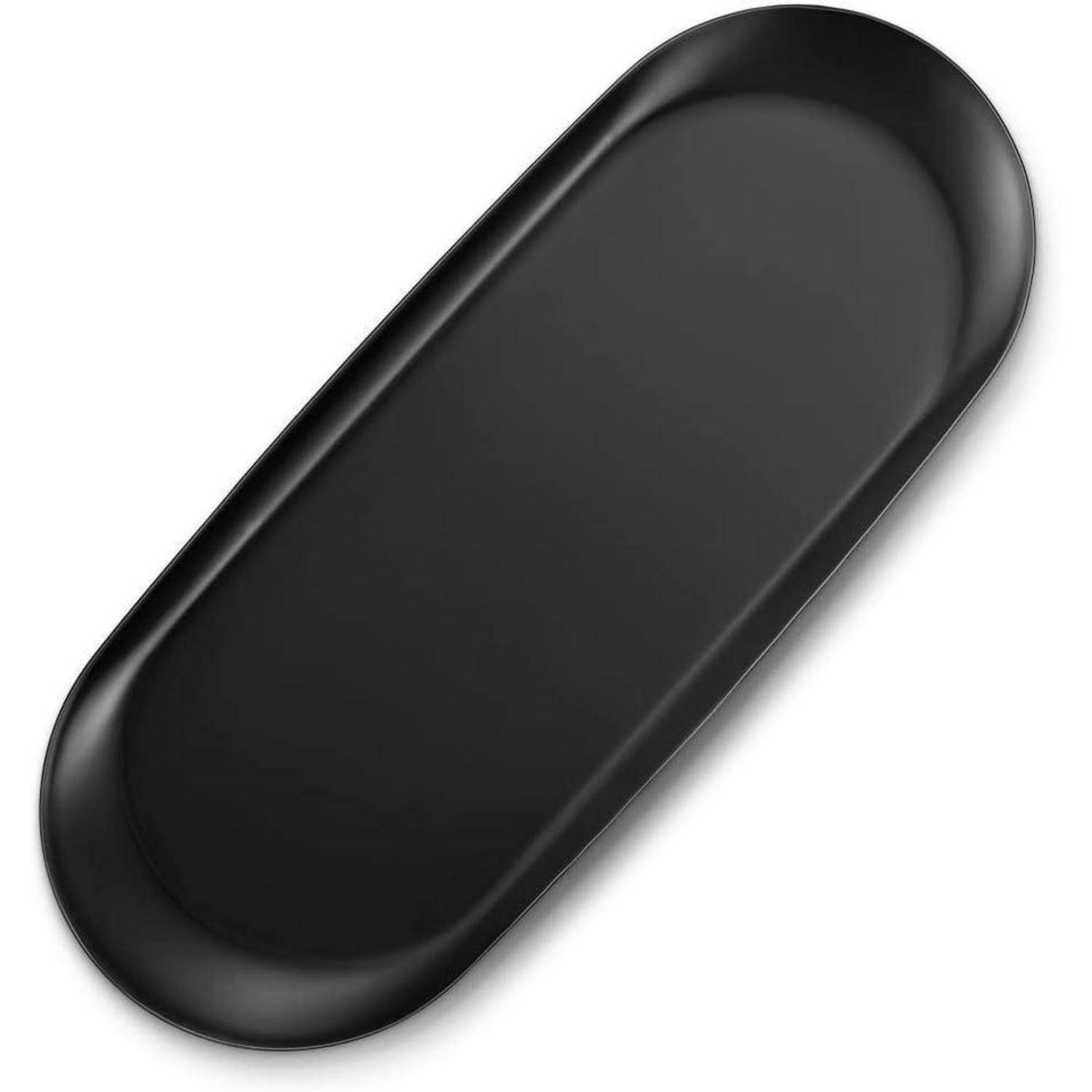 Ein länglicher, ovaler, matter schwarzer Servierteller.