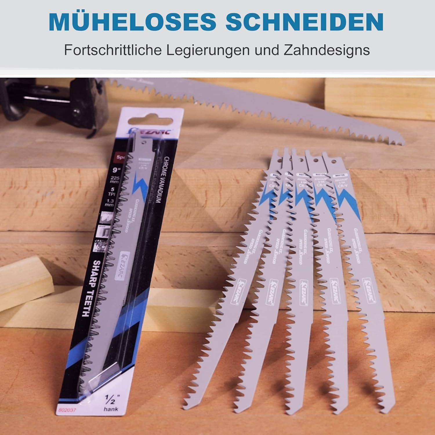 Sägeblätter, die auf einer Holzoberfläche ausgelegt sind; Verpackung hebt „Müheloses Schneiden