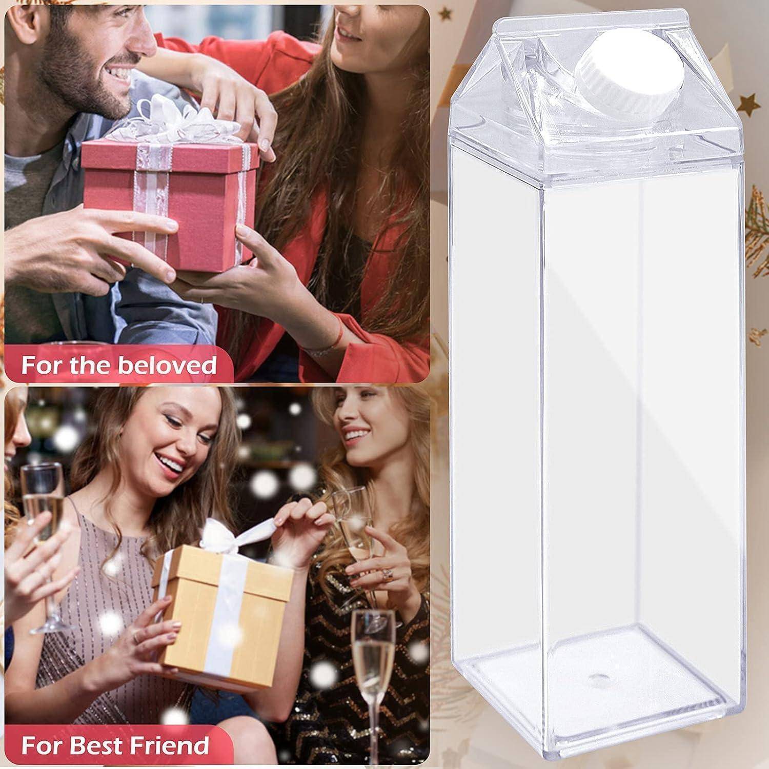 Menschen, die Geschenke austauschen, die mit 