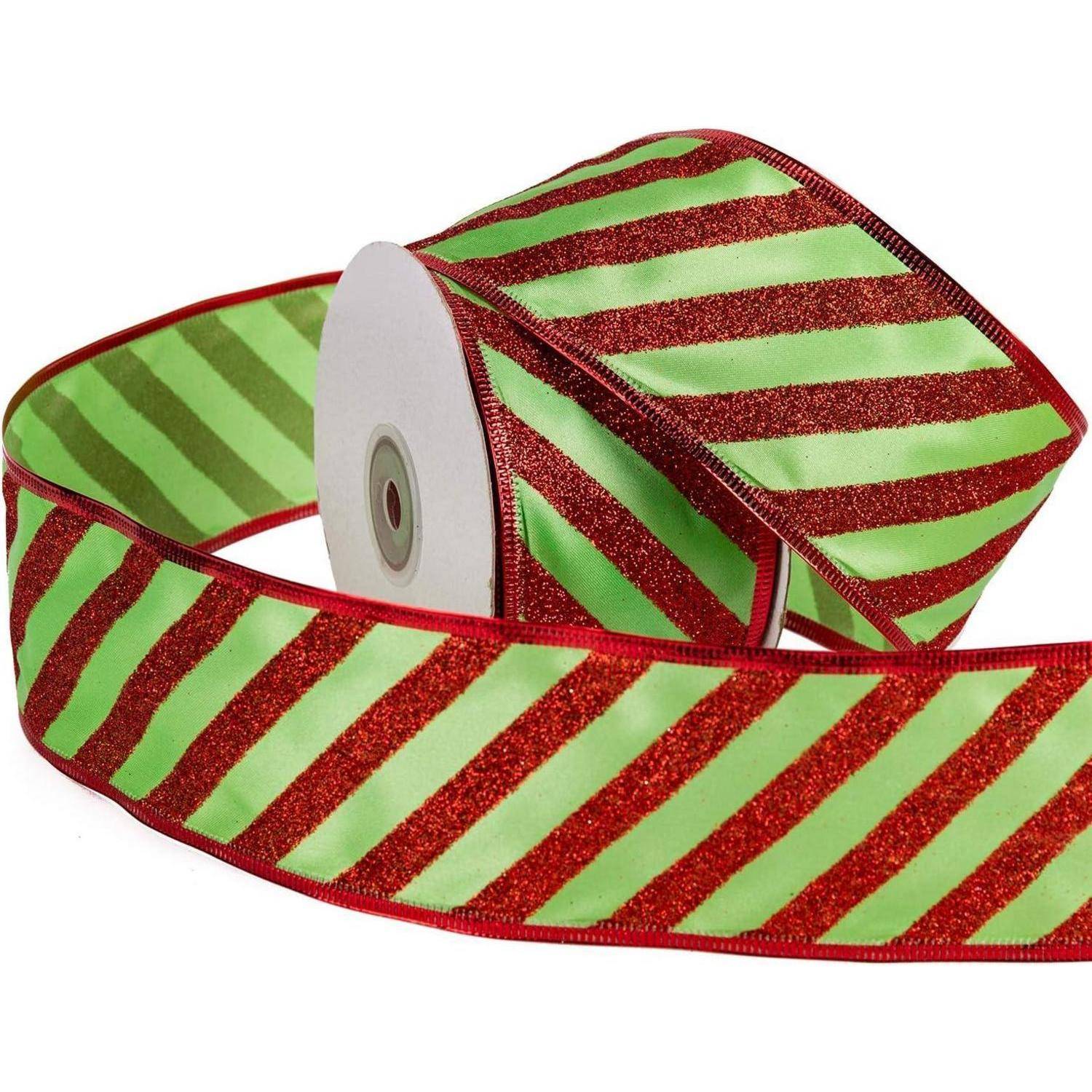 Eine Rolle Band mit grünen und roten diagonalen Streifen, geeignet für Feiertagsdekoration oder Geschenkverpackung.