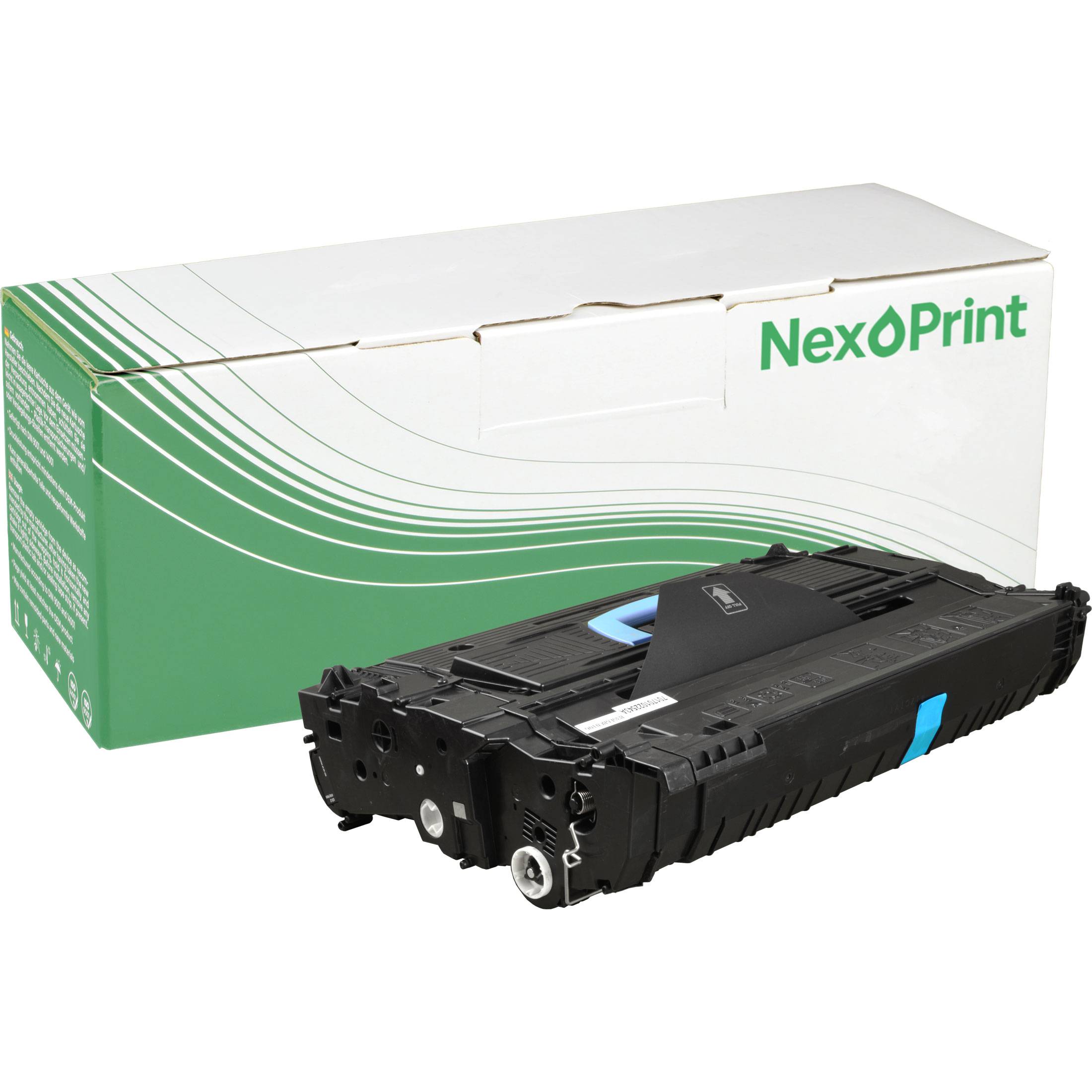 Eine schwarze Druckertonerkassette wird vor einer weißen Schachtel mit grünen Akzenten platziert, die mit „NexoPrint