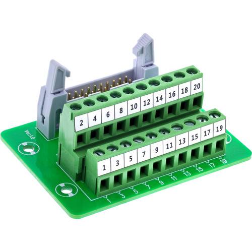 Ein grüner Klemmenblock mit 20 nummerierten Anschlüssen, auf einer Leiterplatte montiert, zur Organisierung und Verbindung von Elektrokabeln.