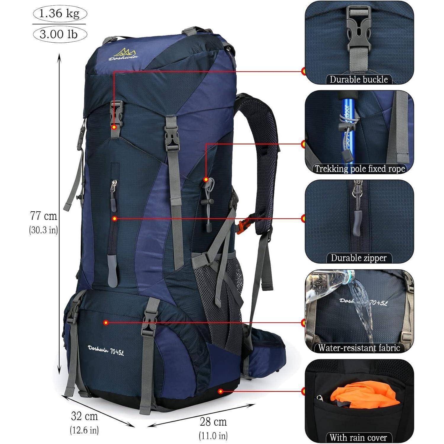 Das Bild zeigt einen dunkelblau-schwarzen Wanderrucksack mit der Aufschrift '70L'. Es hebt folgende Merkmale hervor: robuster Schnallenverschluss, Trekking-Stöcke Befestigungsband, Reißverschluss, wasserabweisende Stoffoberfläche, Regenschutzüberzug. Abmessungen: 77 cm Höhe, 32 cm Breite, 28 cm Tiefe. Gewicht: 1,36 kg.
