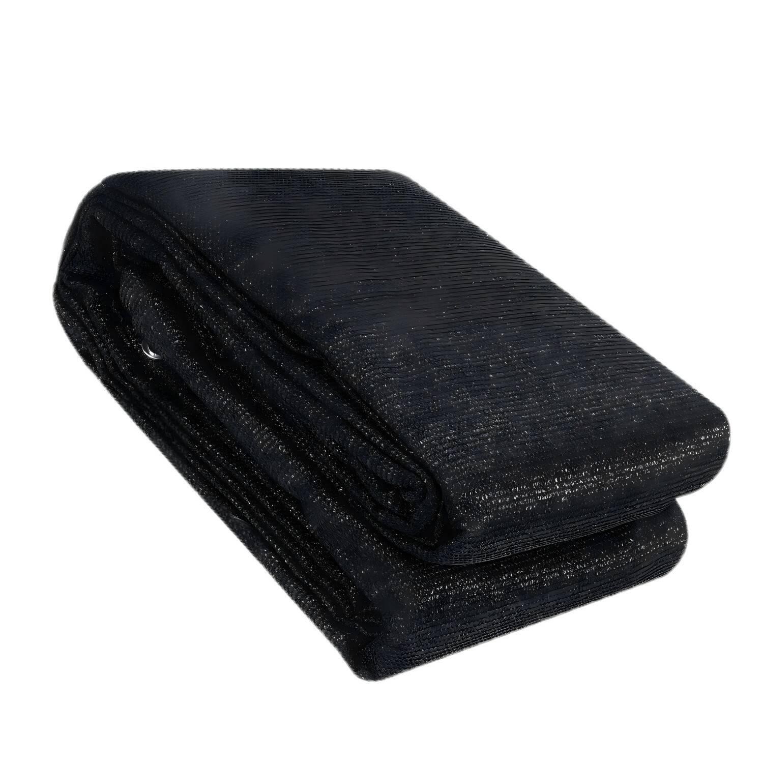 Gefaltetes schwarzes Schattengewebe vor einem weißen Hintergrund, erscheint robust und strukturiert, nützlich zum Abschirmen von Sonnenlicht in Gärten oder auf Terrassen.