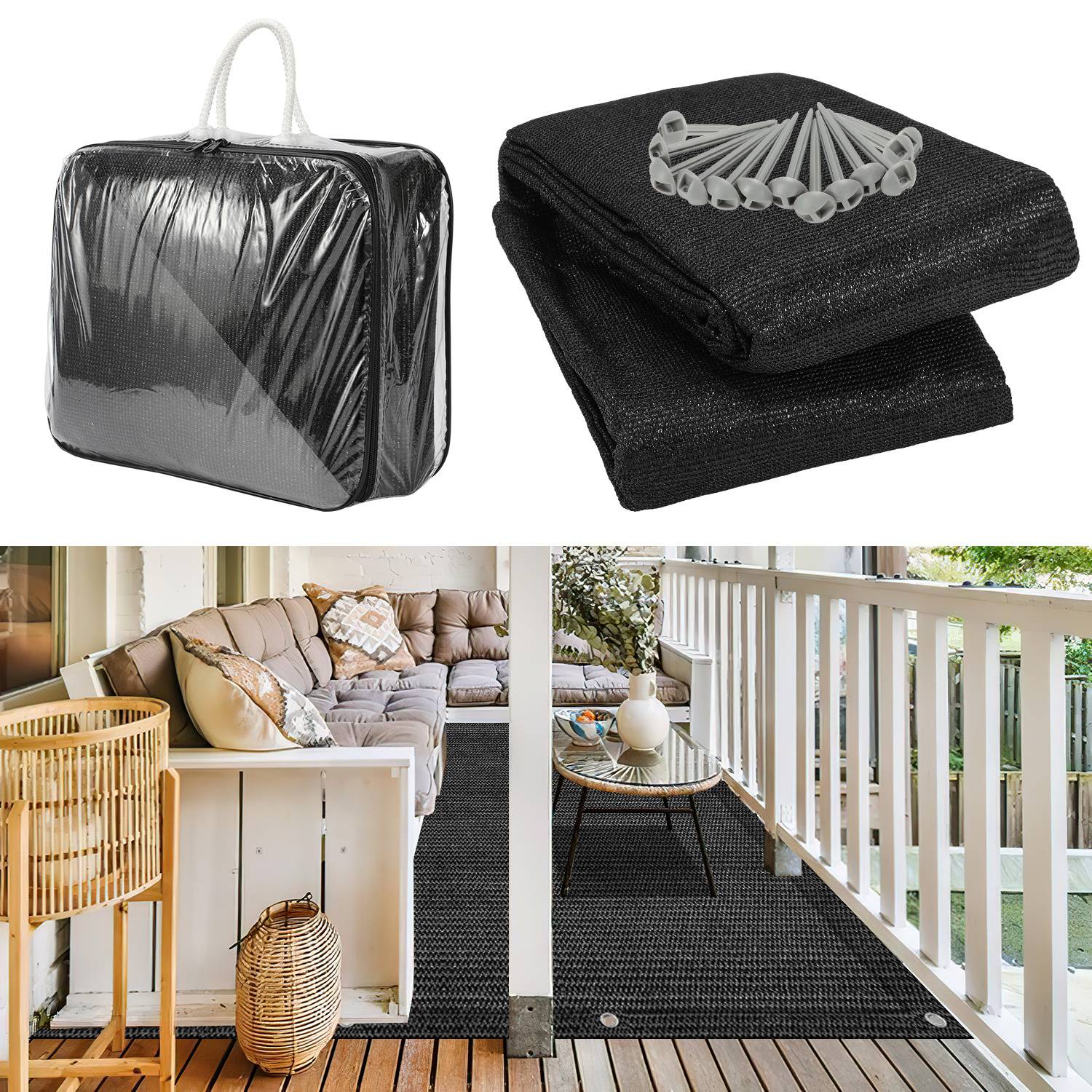 Ein schwarzer Outdoor-Teppich-Set mit Heringe, der zusammengefaltet, in einer Aufbewahrungstasche und auf einer Veranda mit Möbeln, Pflanzen und Dekorationen platziert ist.