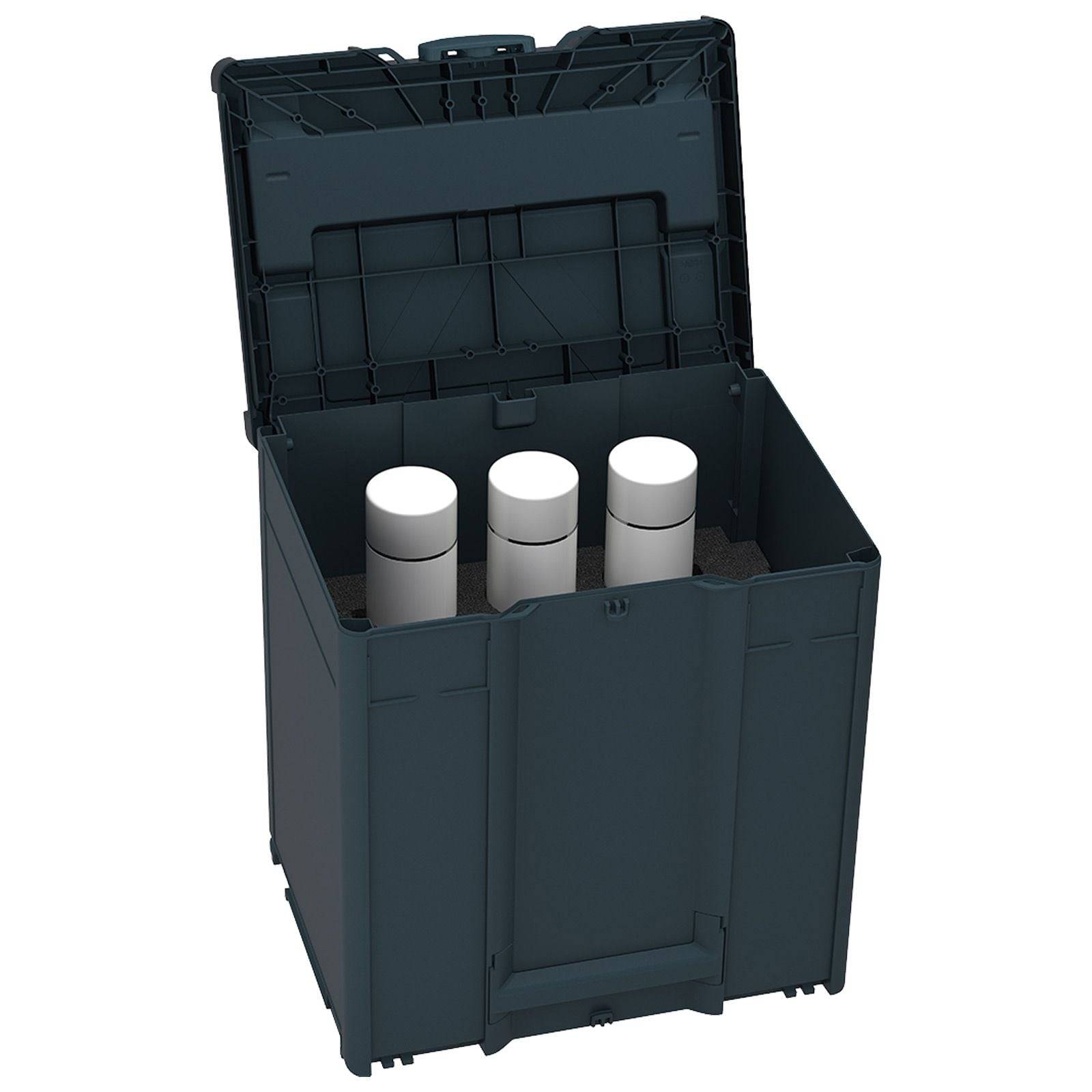 Ein offener dunkelblauer Aufbewahrungsbehälter mit drei aufrecht stehenden zylindrischen Objekten im Inneren, die jeweils einen weißen Deckel haben, auf einer grauen Schaumstoffbasis.