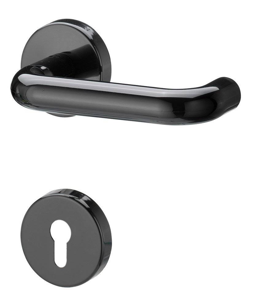 Ein schlanker, silberfarbener Türgriff mit einer runden Schlüssellochabdeckung, entworfen für moderne Innenräume.