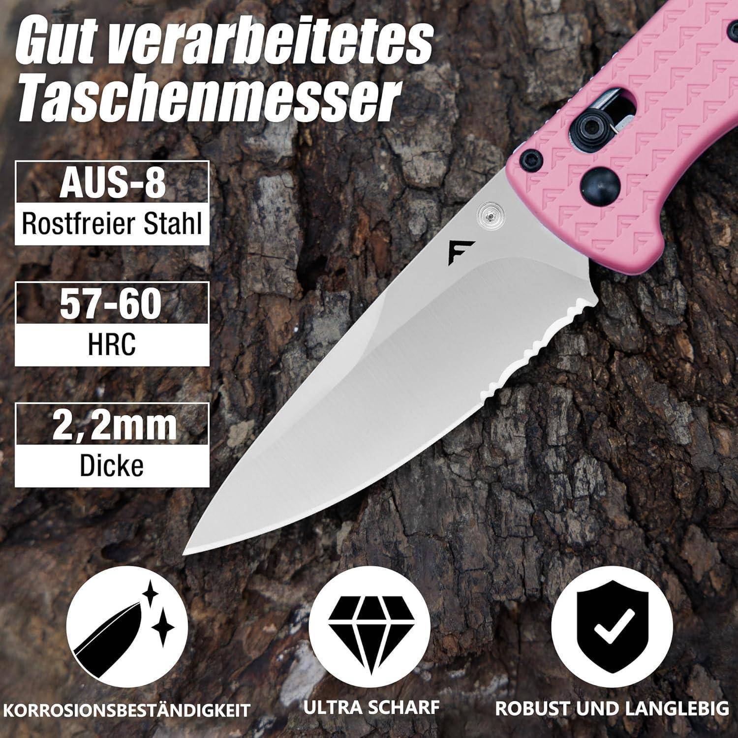 Ein Klappmesser auf einer Felsoberfläche. Textdetails enthalten: 'Gut verarbeitetes Taschenmesser', 'AUS-8 rostfreier Stahl', '57-60 HRC', '2,2mm Dicke'; Eigenschaften: Korrosionsbeständigkeit, extrem scharf, robust und langlebig.