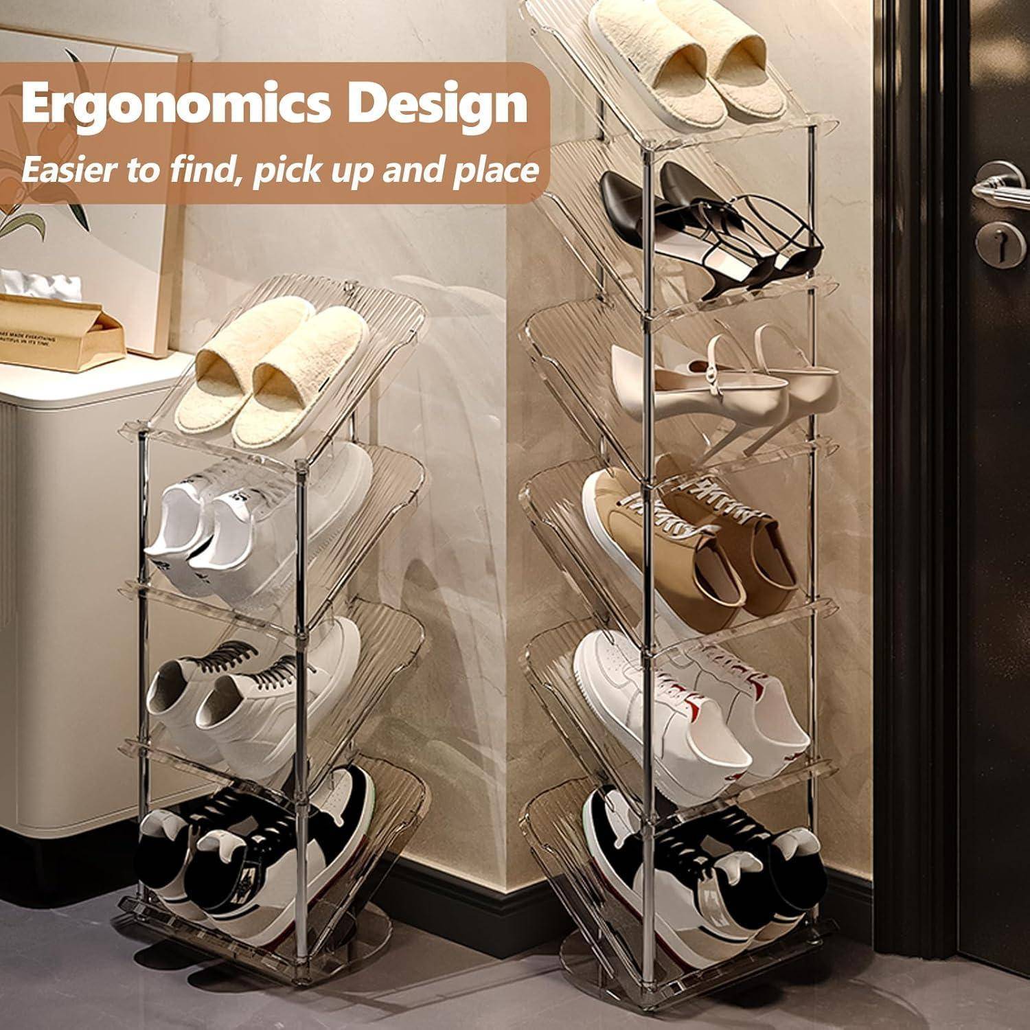 Schuhregal mit mehreren Ebenen, auf denen verschiedene Paare von Schuhen stehen. Text lautet: Ergonomisches Design - Einfacher zu finden, aufzuheben und abzulegen.