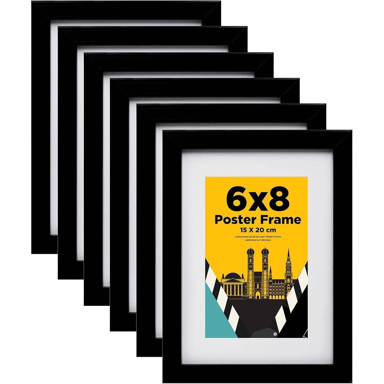 Ein Set aus fünf schwarzen Posterrahmen im Format 6x8 Zoll, die in einer versetzten Anordnung präsentiert werden, wobei jeder Rahmen Kunstwerke mit Stadtlandmarken zeigt.