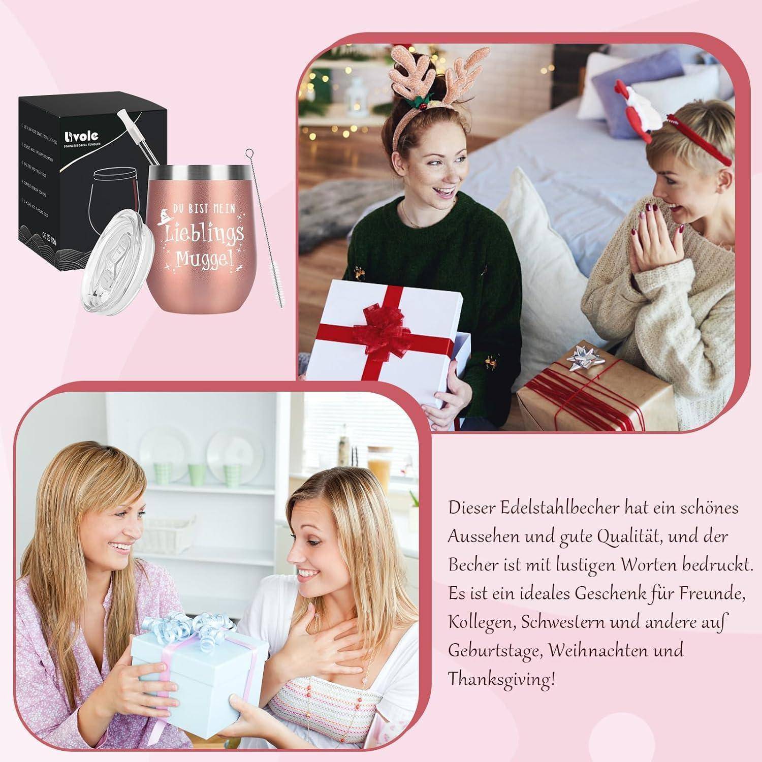 Zwei Frauen tauschen Geschenke aus und lächeln. Eine weitere Frau reicht ein verpacktes Geschenk. Enthalten ist eine Tasse mit deutschem Text, was auf ein Feiertagsmotiv hindeutet.