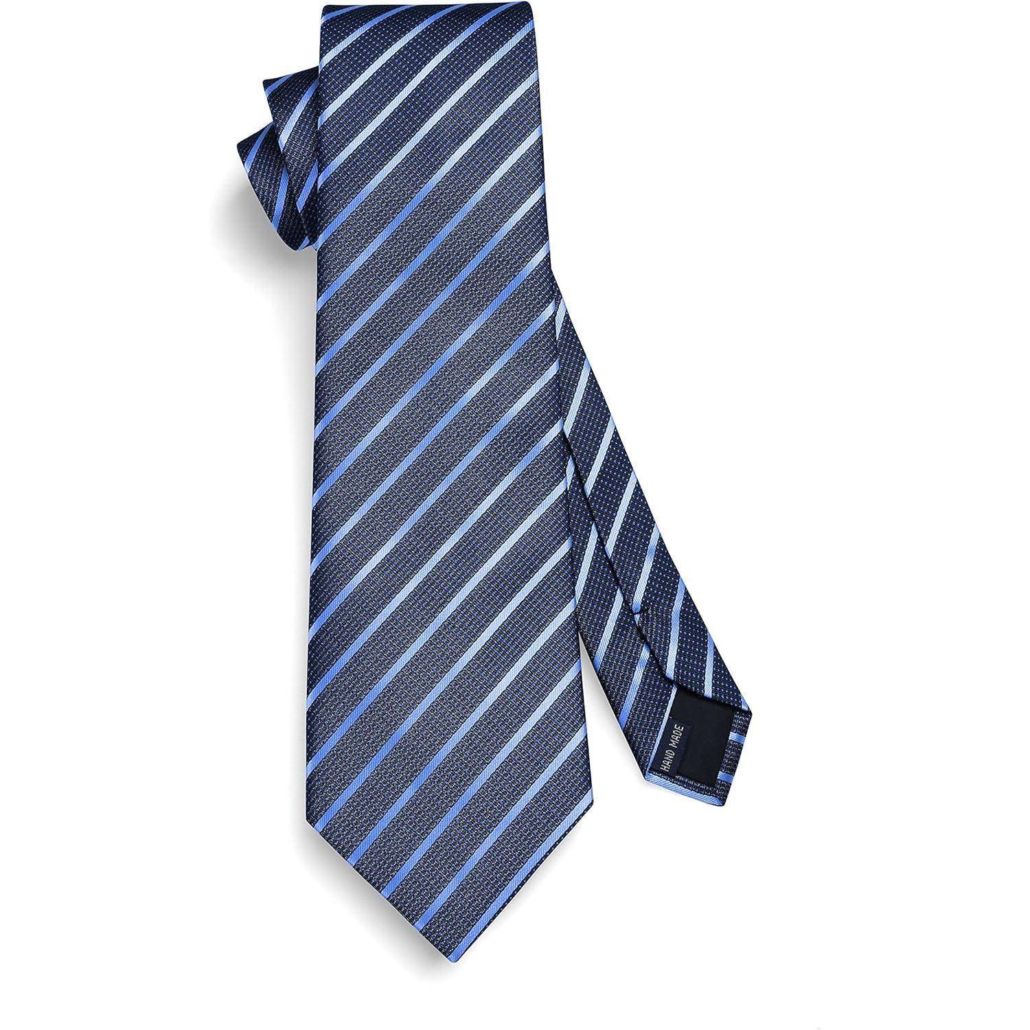 Eine blaue und schwarze Krawatte mit diagonalen weiß-blauen Streifen, geeignet für formelle Kleidung.